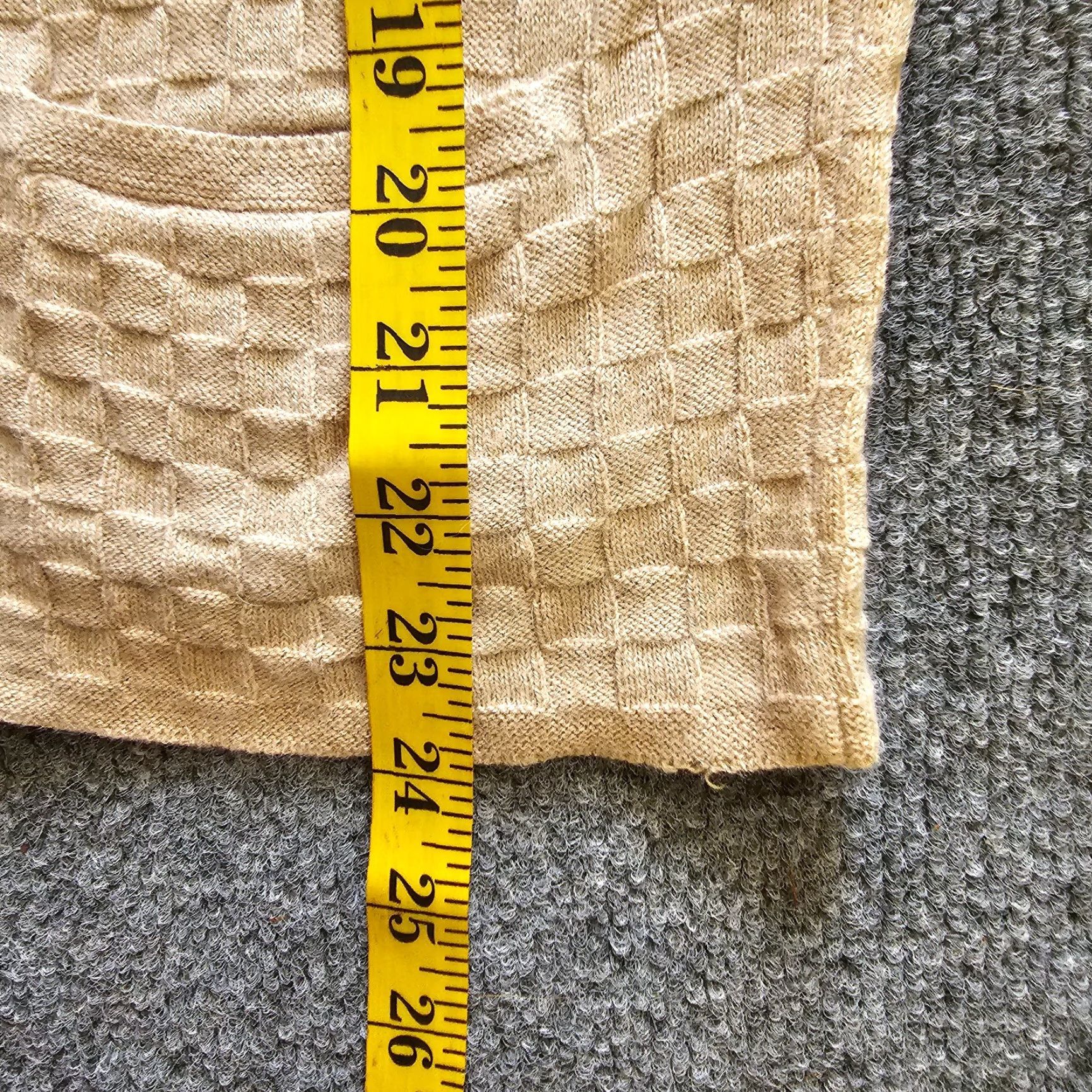 Banana Republic VINTAGE Banana Republic Cardigan Women Medium Beige Angora Grandma Cozy Classic Knit Cardigan Size M / US 6-8 / IT 42-44 - 7 Thumbnail