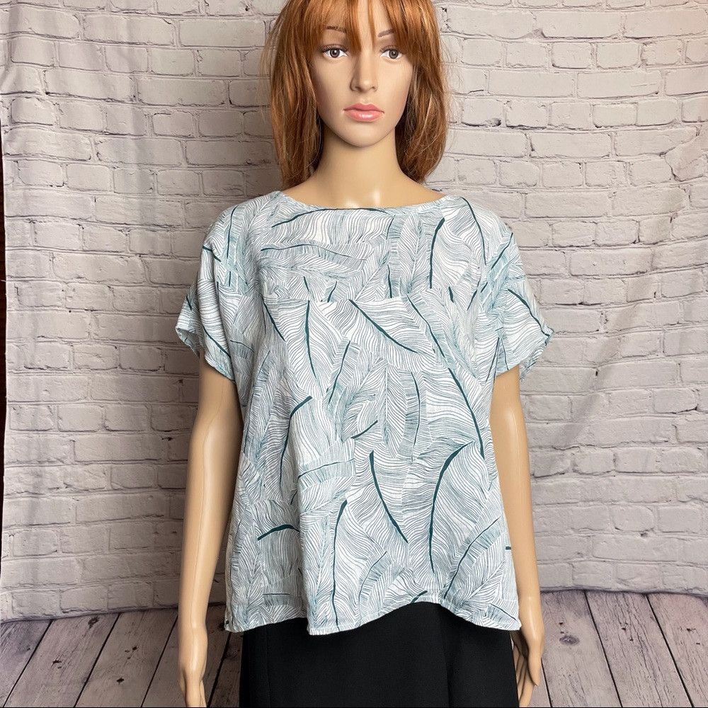 Elie Tahari NWT New Tahari Linen Top Feathers Print Size L Size L / US 10 / IT 46 - 1 Thumbnail
