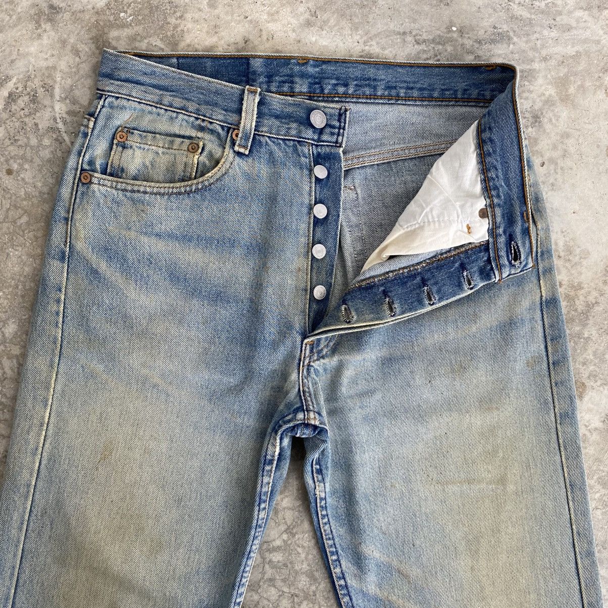 Levi's Vintage 90’s Levis 501 Faded Blue Distressed Dirty Jeans Size US 30 / EU 46 - 6 Thumbnail