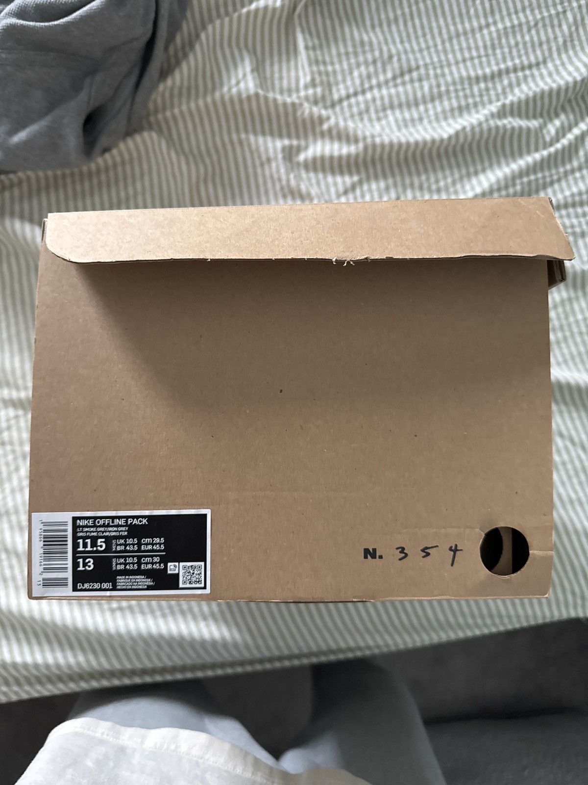 Nike Nike Offline Pack Size US 11.5 / EU 44-45 - 8 Thumbnail