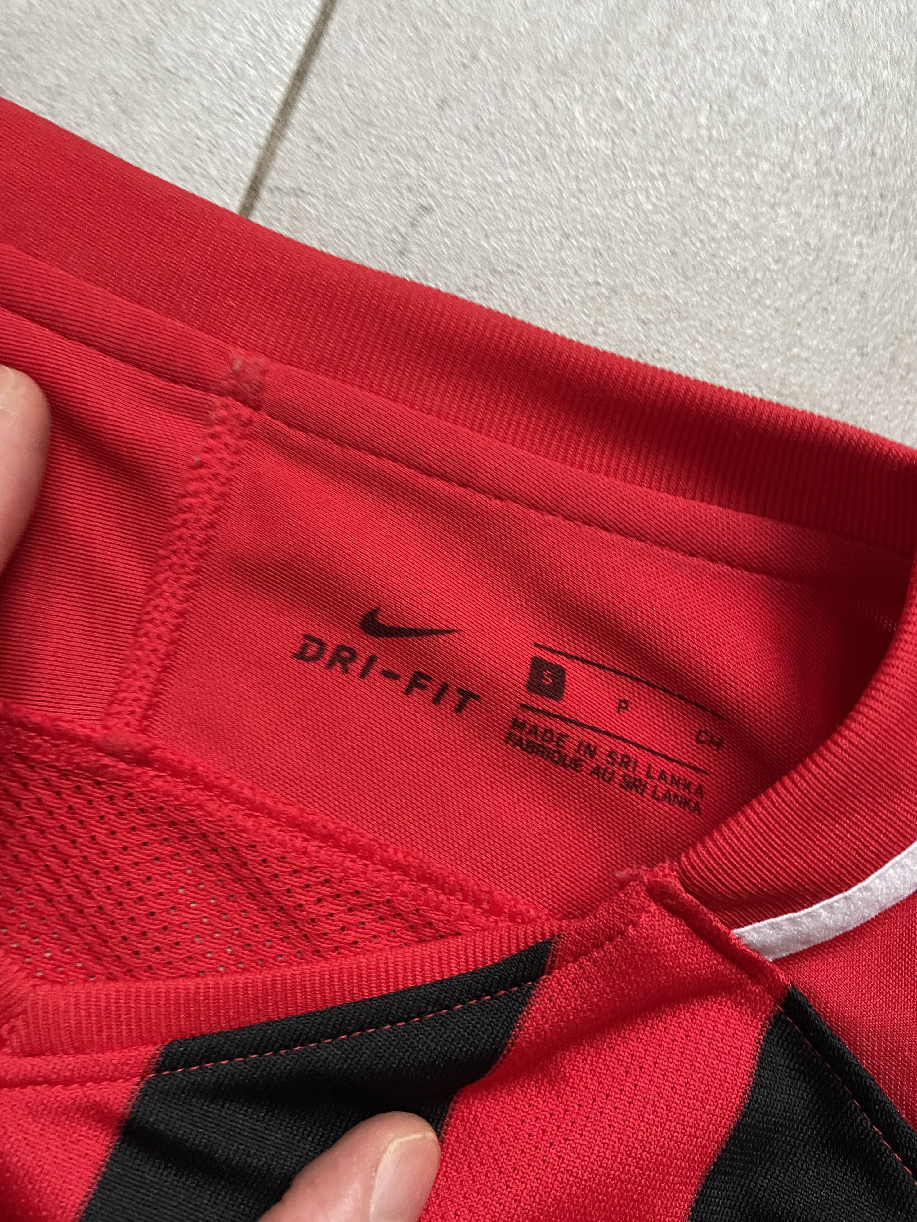 Nike NIKE TEMPLATE RED BLACK SHORTSLEEVES BLOKECORE JERSEY Size US S / EU 44-46 / 1 - 3 Thumbnail