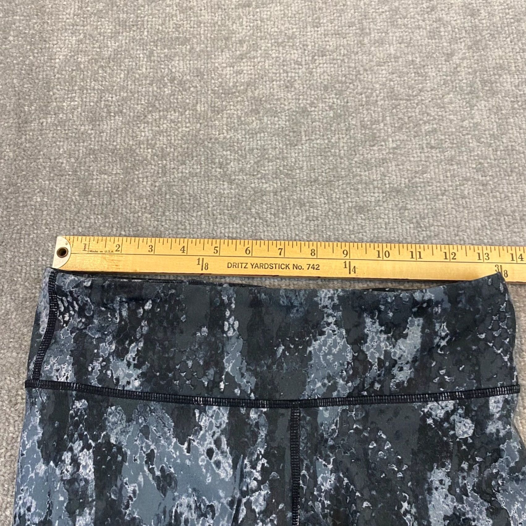 Alo ALO Leggings Womens XS Black Gray Snakeskin Print Stretch 27" W 27" In Yoga Size 26" / US 2 / IT 38 - 4 Thumbnail