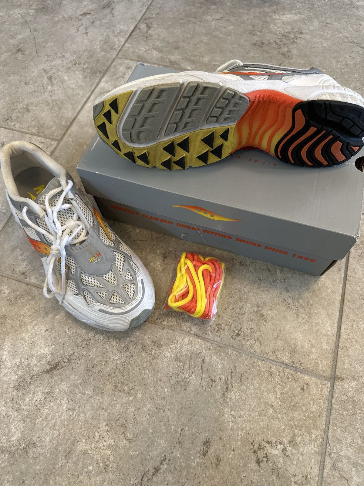 Kith x Saucony Grid Web 'Grey Orange' Used Size 11