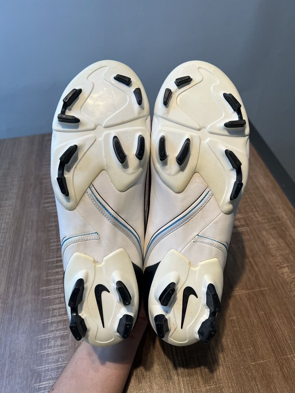 Nike Vintage Nike Sample First 2 Pro Boots Soccer 9.5 size Rare Size US 9.5 / EU 42-43 - 6 Thumbnail