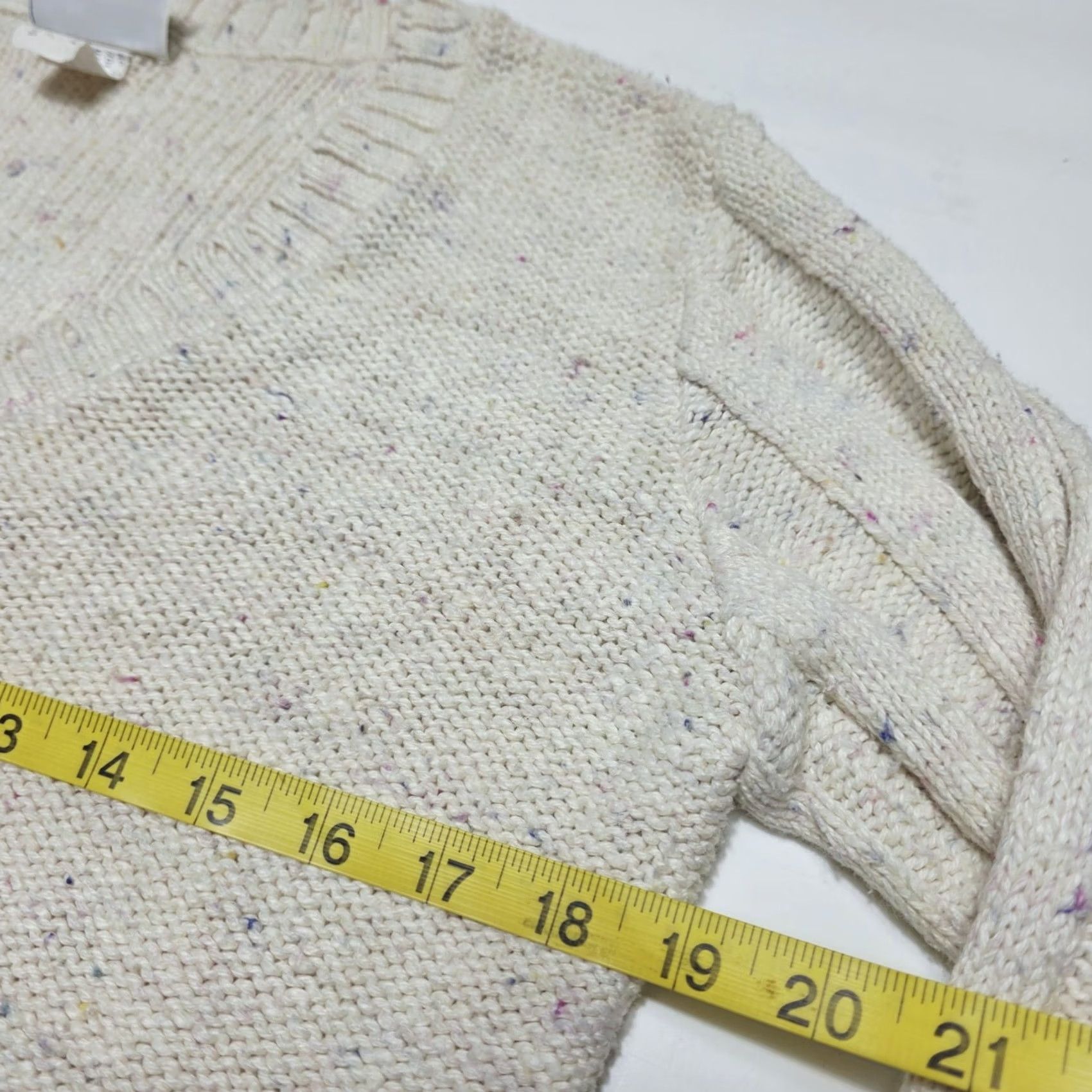 Vintage VINTAGE Avon Fashions Women's Knitted Sweater Cardigan 80s Small Floral Cream Puff Sleeve V-Neck Long Sleeve Button-up Size S / US 4 / IT 40 - 6 Thumbnail