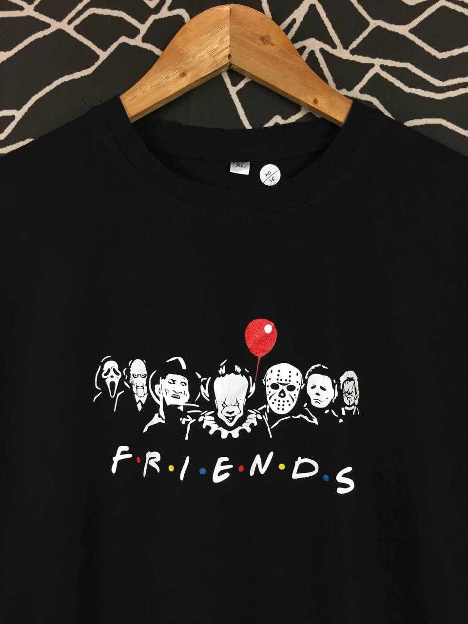 Vintage Friends Horror Movie Characters Chucky Freddy Jason Tee Size US M / EU 48-50 / 2 - 3 Thumbnail
