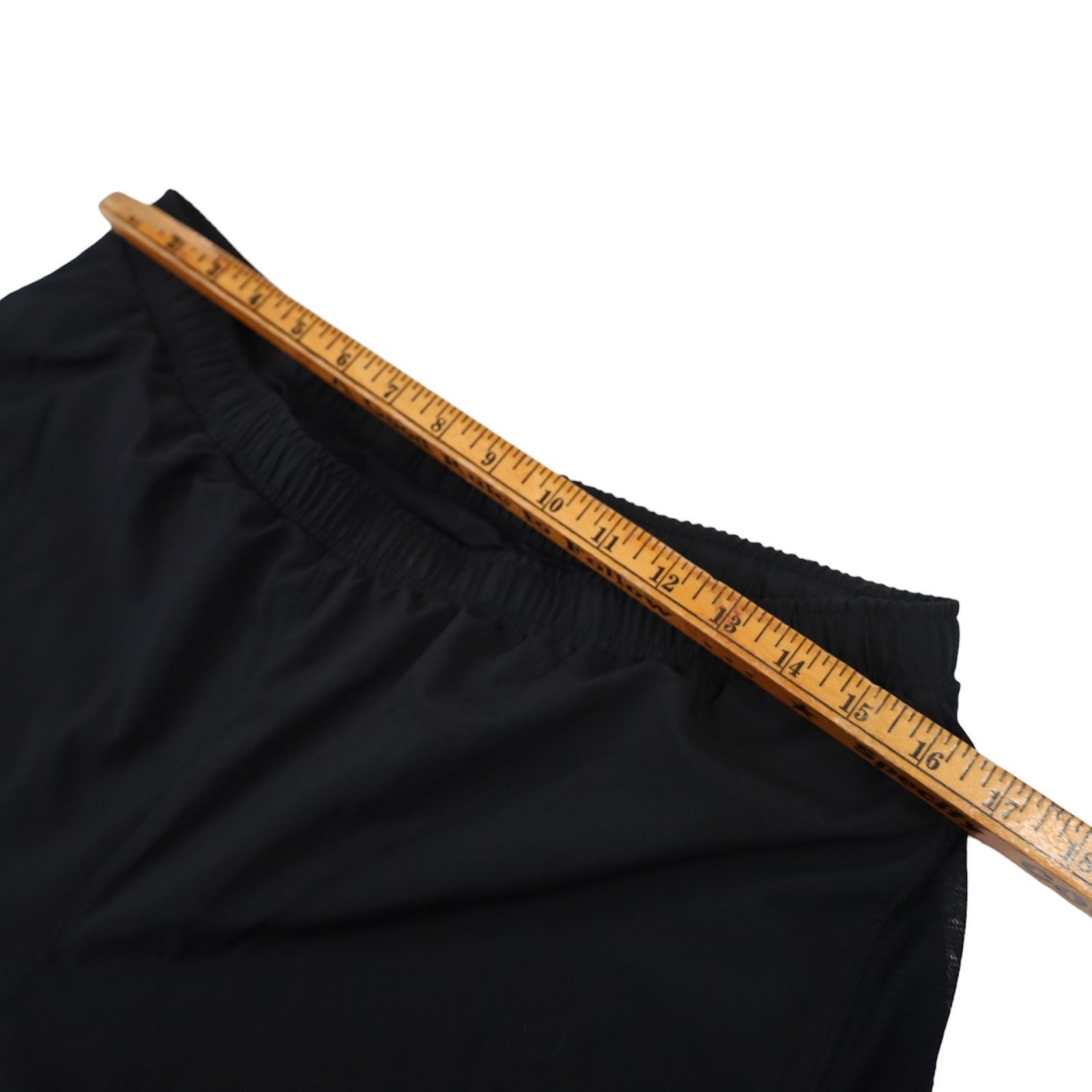 Mountain Hardwear Mountain Hardwear Athletic Shorts Size US 34 / EU 50 - 5 Thumbnail