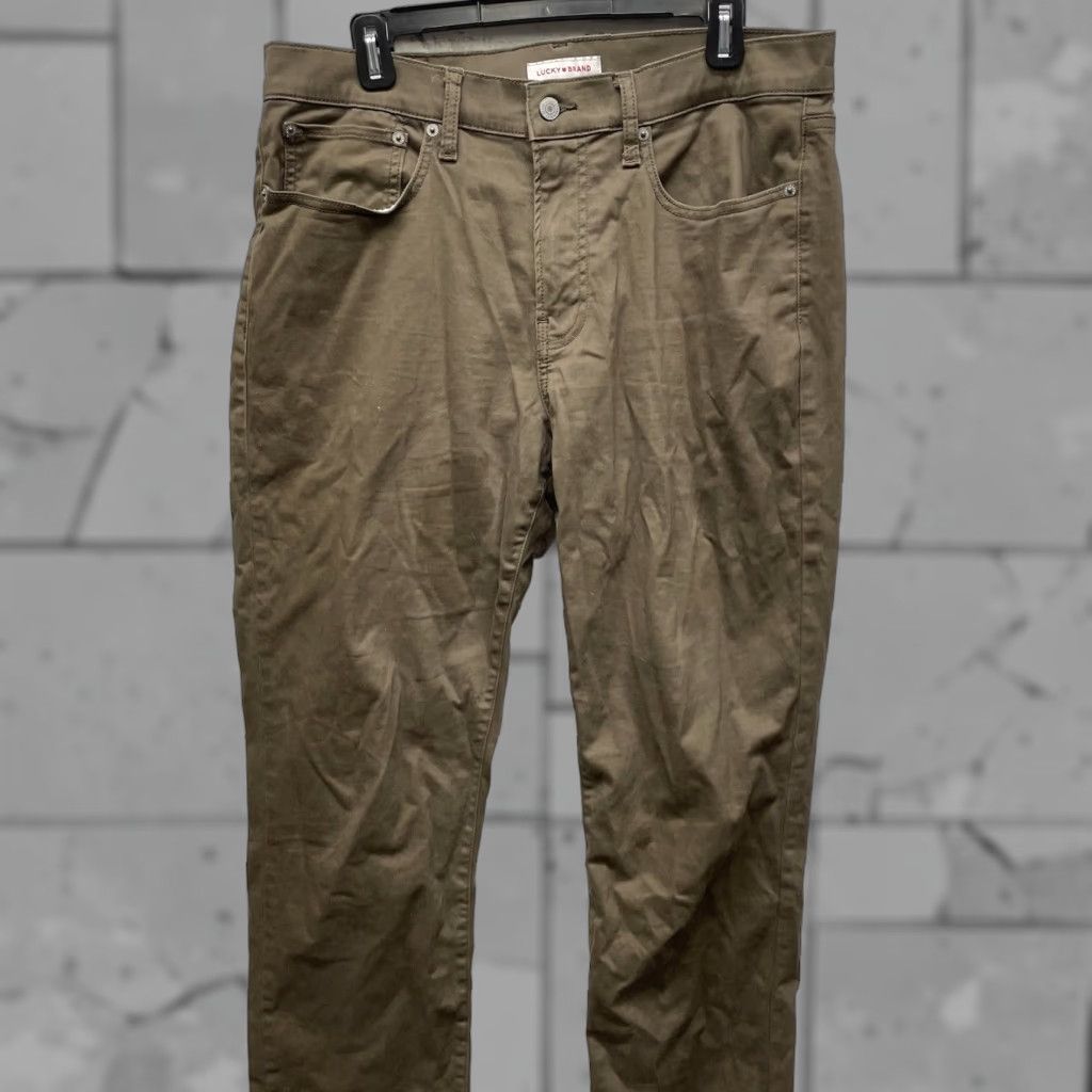 Lucky Brand Lucky Brand 121 Slim Straight Pants Mens Size 33x32 Brown Chino Slimming 90s Style Size US 33 - 1 Thumbnail