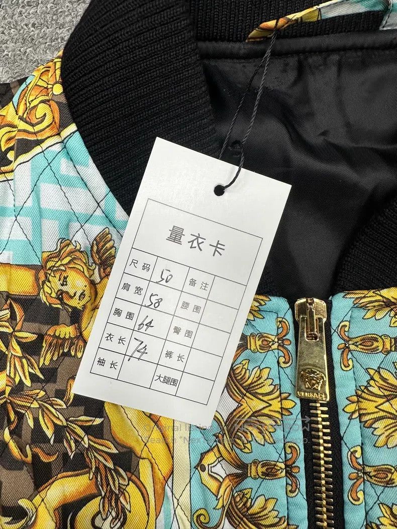 Versace Versace Co-branded cotton clothes Size US L / EU 52-54 / 3 - 2 Thumbnail