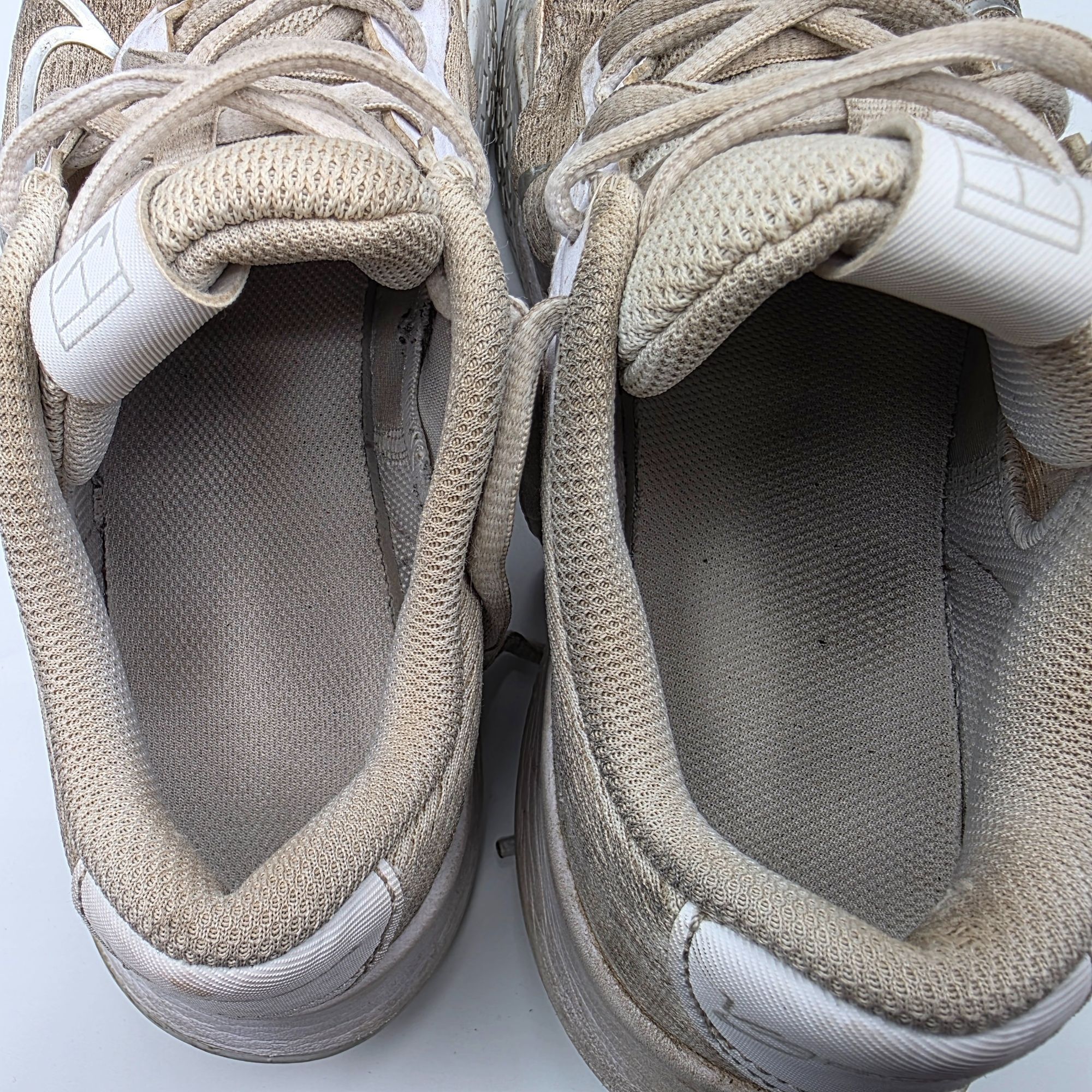 Nike NikeCourt Vapor Lite 2 HC Womens Size 7.5 White Metallic Sil Size US 7.5 / EU 40-41 - 6 Thumbnail