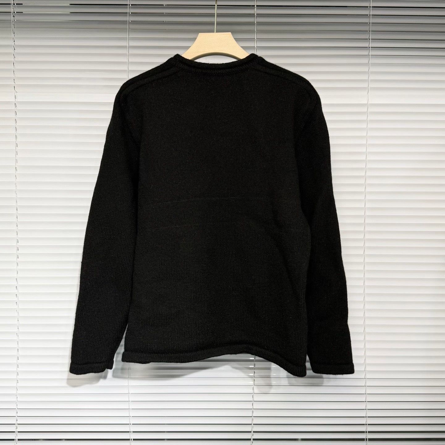 Louis Vuitton LV Black Knit Sweater M Size Size US M / EU 48-50 / 2 - 2 Thumbnail