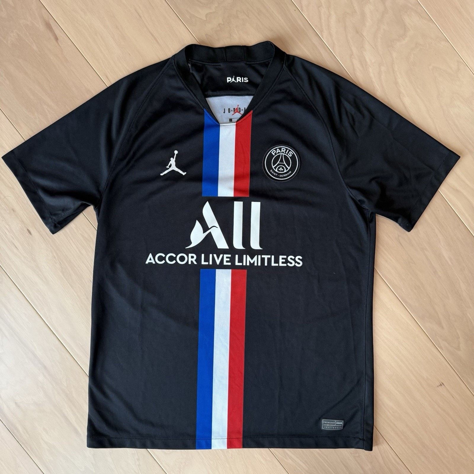 Nike Air Jordan Paris Saint Germain Jersey Large Black Soccer Size US L / EU 52-54 / 3 - 2 Thumbnail