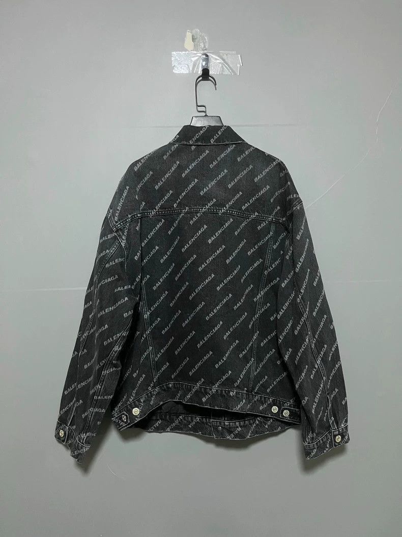 Balenciaga Balenciaga vintage bullet screen printed logo denim jacket- Size US XS / EU 42 / 0 - 2 Thumbnail