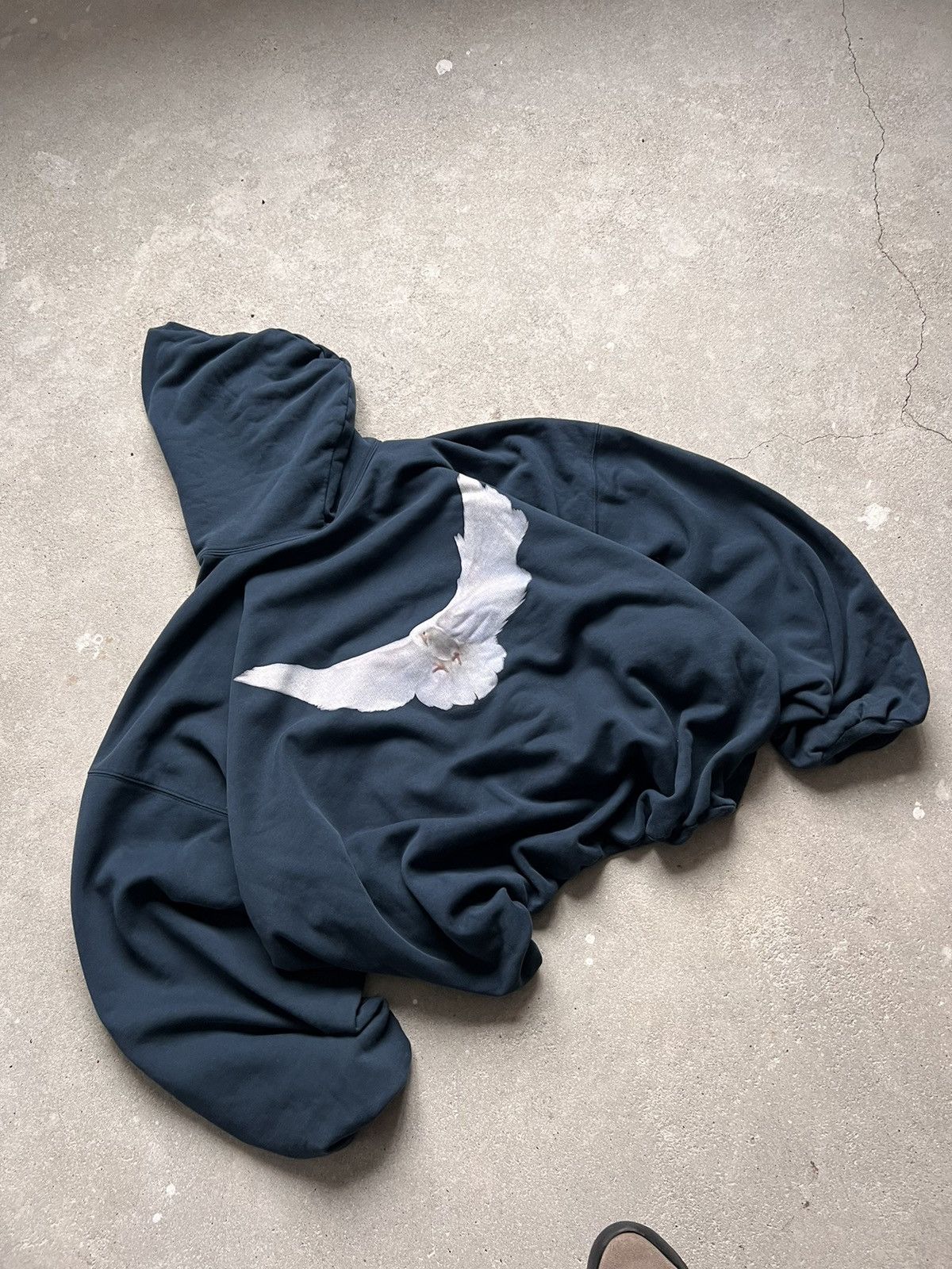 Gap × Kanye West Balenciaga Yeezy Gap Engineered Dove Hoodie Size US XL / EU 56 / 4 - 6 Thumbnail