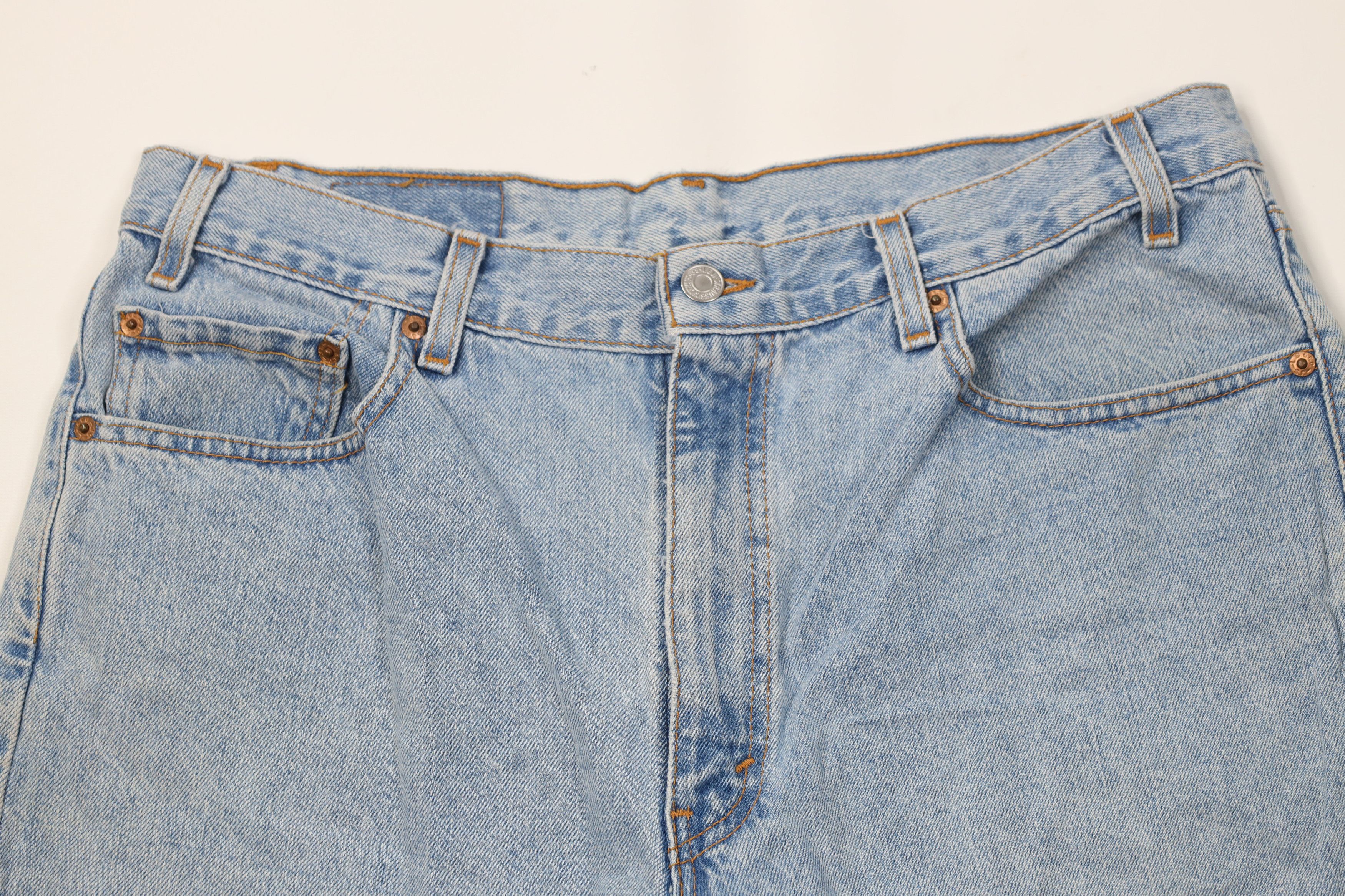Levi's Vintage Y2K 2000 Levis 550 Relaxed Fit Denim Jean Shorts USA Size US 36 / EU 52 - 2 Thumbnail