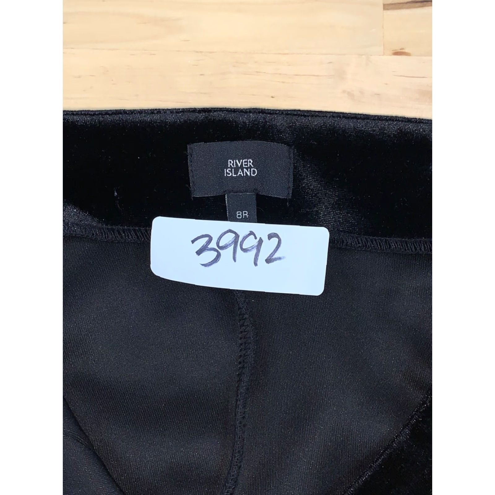 River Island River Island Velvet Pants Women 8R Black Skinny Dress Pants Size 30" / US 8 / IT 44 - 5 Thumbnail