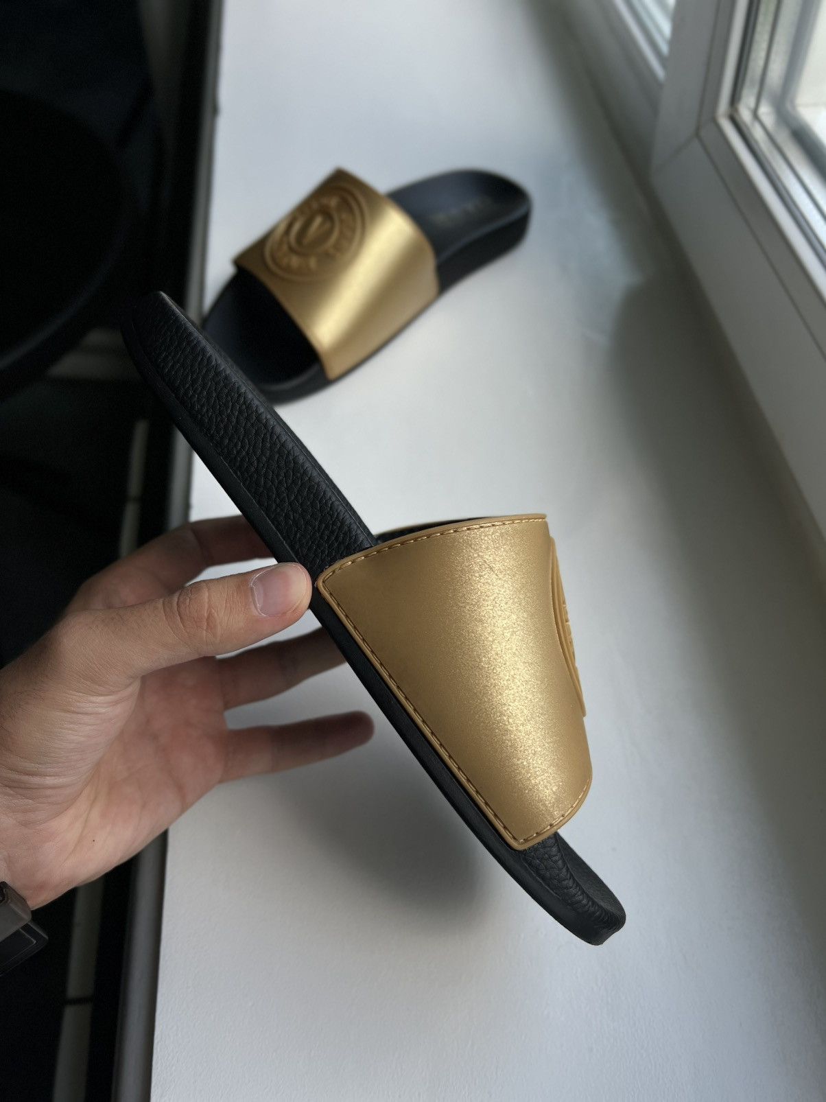 Versace Jeans Couture Versace Jeans Couture Gold Slides Logo Size 37 (23 cm) Size US 7 / IT 37 - 15 Thumbnail