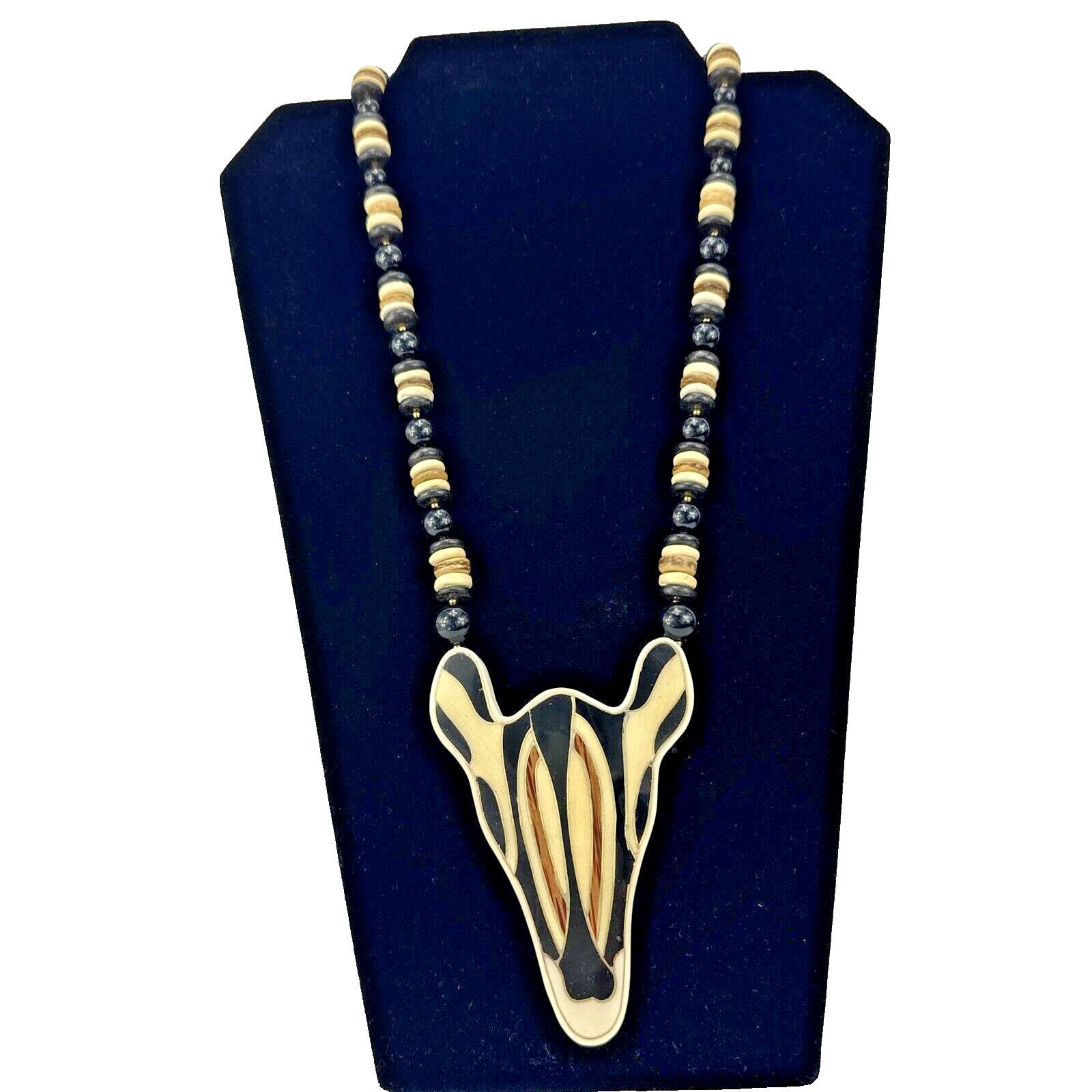 Handmade Lee Sands Giraffe Beaded Necklace Hawaiian Natural Materials Size ONE SIZE - 6 Thumbnail