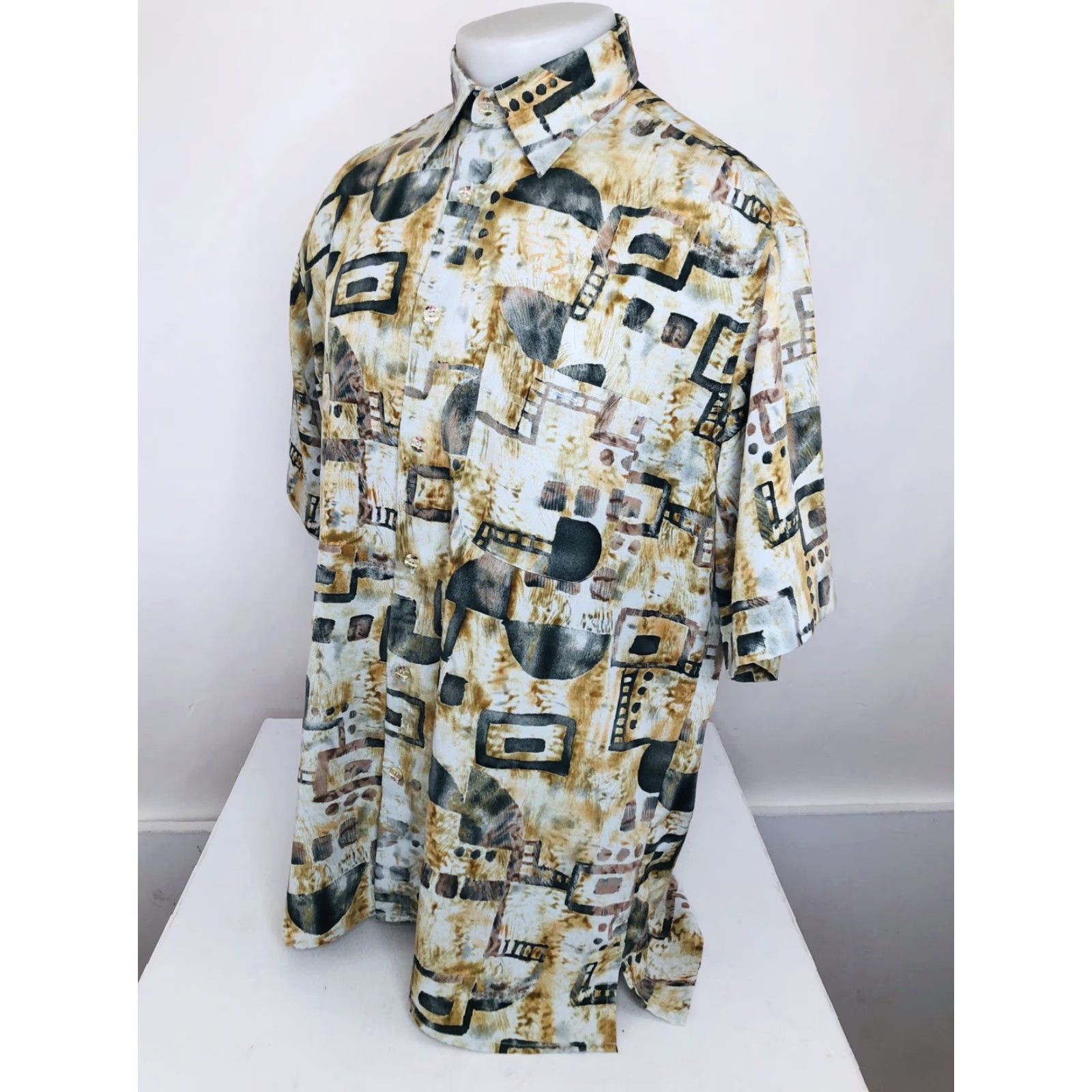 George GEORG ROTH Germany Abstract Geometric Lg. Shirt Mens Short Sleeve Button-Up Multicolor Geometric Pattern Angel Decade 90s? (adjusted) Size US L / EU 52-54 / 3 - 3 Thumbnail