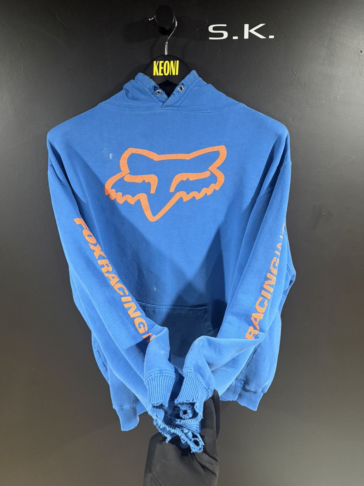 Vintage 2000s Y2K Vintage Fox Racing Faded Distress Grunge Hoodie L Size US L / EU 52-54 / 3 - 7 Thumbnail