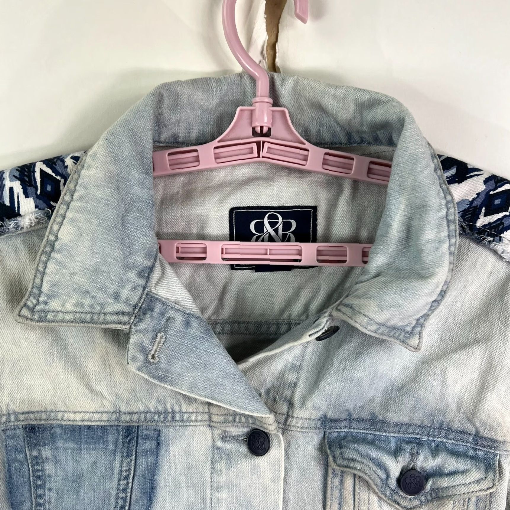 Vintage Rock & Republic Denim Jacket Women L Blue Denim 90s Biker Distressed Fringe Embroidered Logo Hitchiker Size L / US 10 / IT 46 - 7 Thumbnail