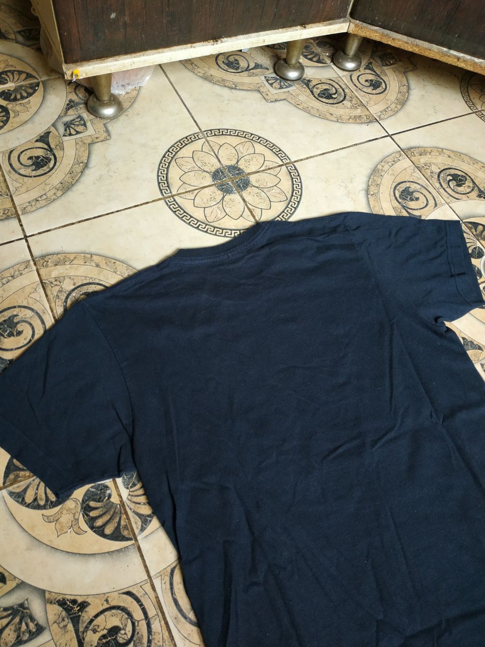 Supreme Supreme America's Most Wanted Graphic Shirt Size M Size US M / EU 48-50 / 2 - 14 Thumbnail