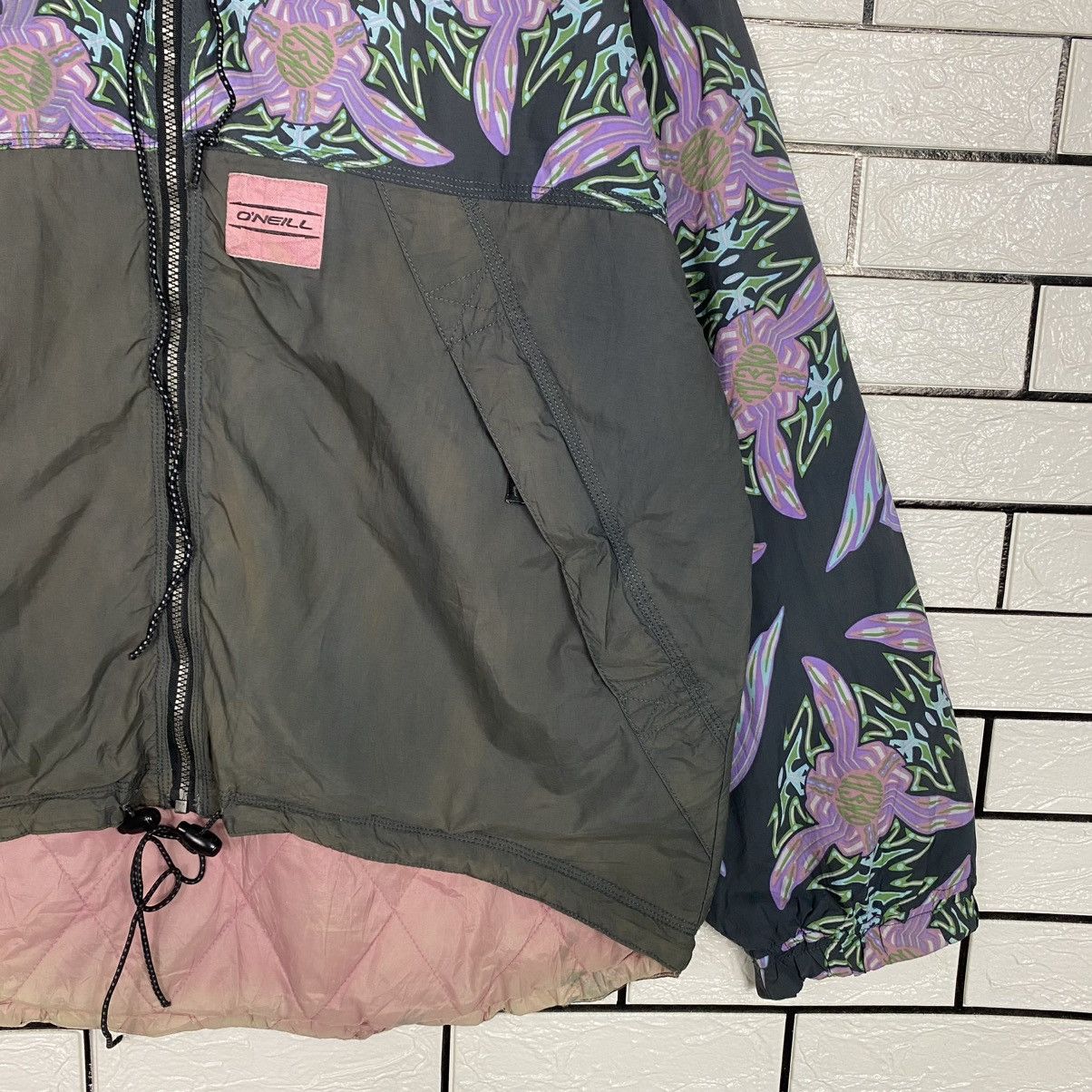 O'Neill 🔥VINTAE BOMBER JACKET O’NEILL FULL PRINT DESIGN SURF WINTER Size US M / EU 48-50 / 2 - 5 Thumbnail