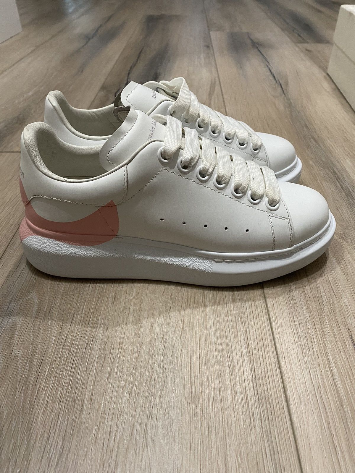 Alexander McQueen Authentic Alexander McQueen Sneakers Size US 6 / IT 36 - 4 Thumbnail
