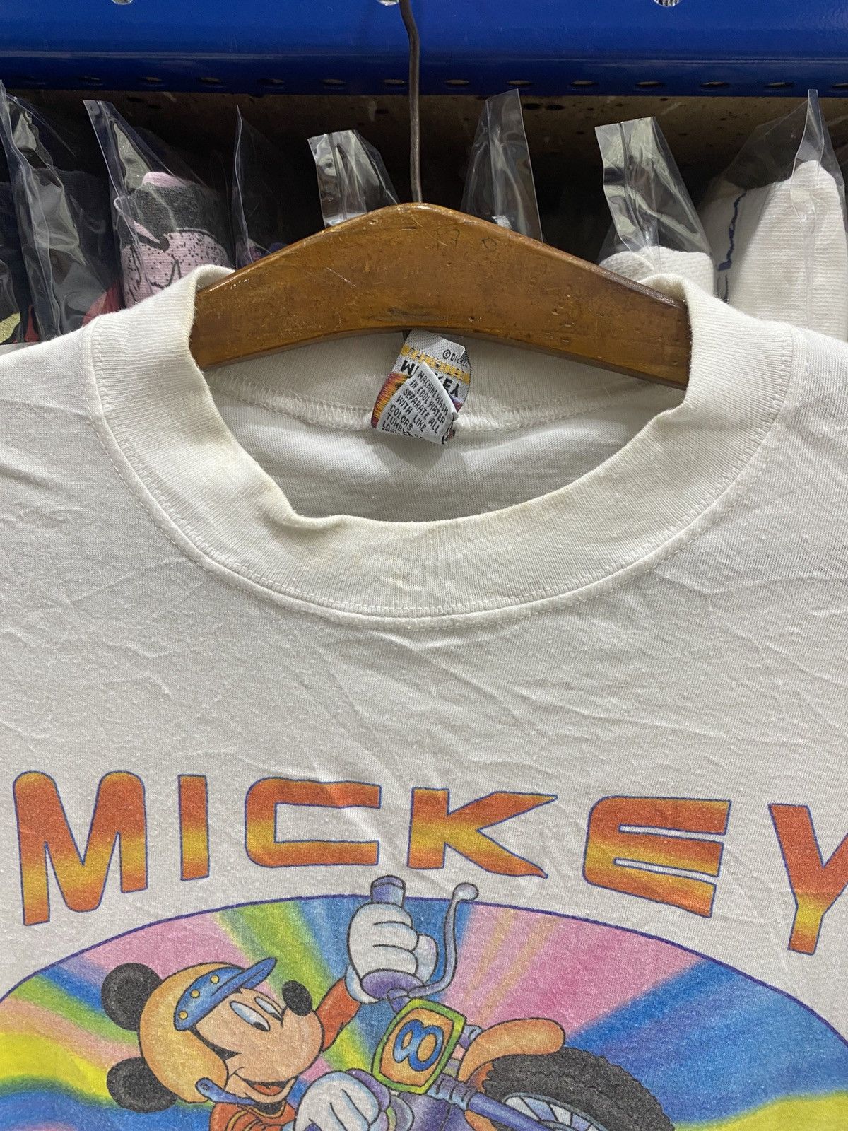 Disney VINTAGE MICKEY MOUSE EXTREMISTS TSHIRT Size US M / EU 48-50 / 2 - 5 Thumbnail