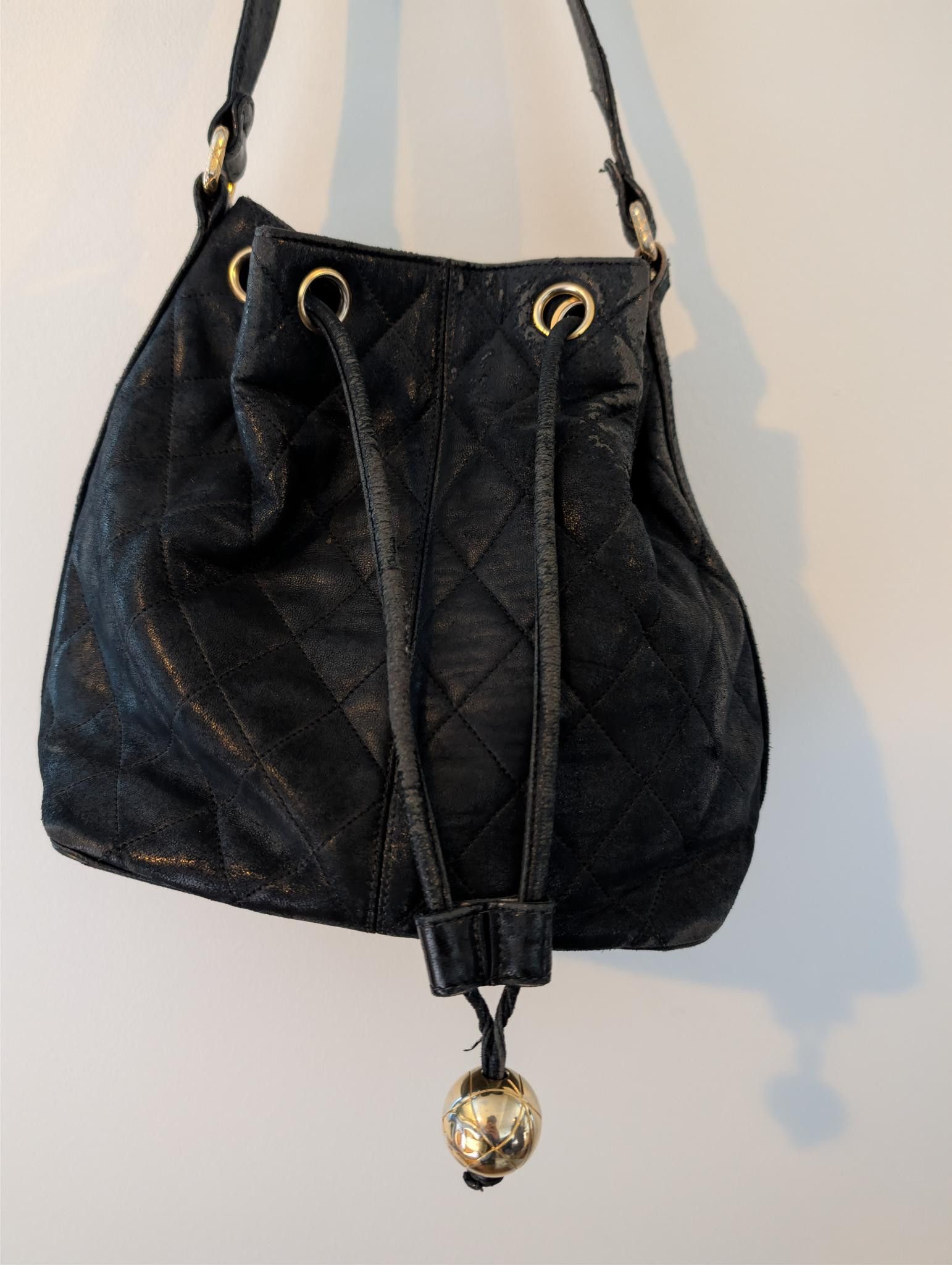 Chanel Vintage Chanel Black Leather Quilted Bag Size ONE SIZE - 3 Thumbnail
