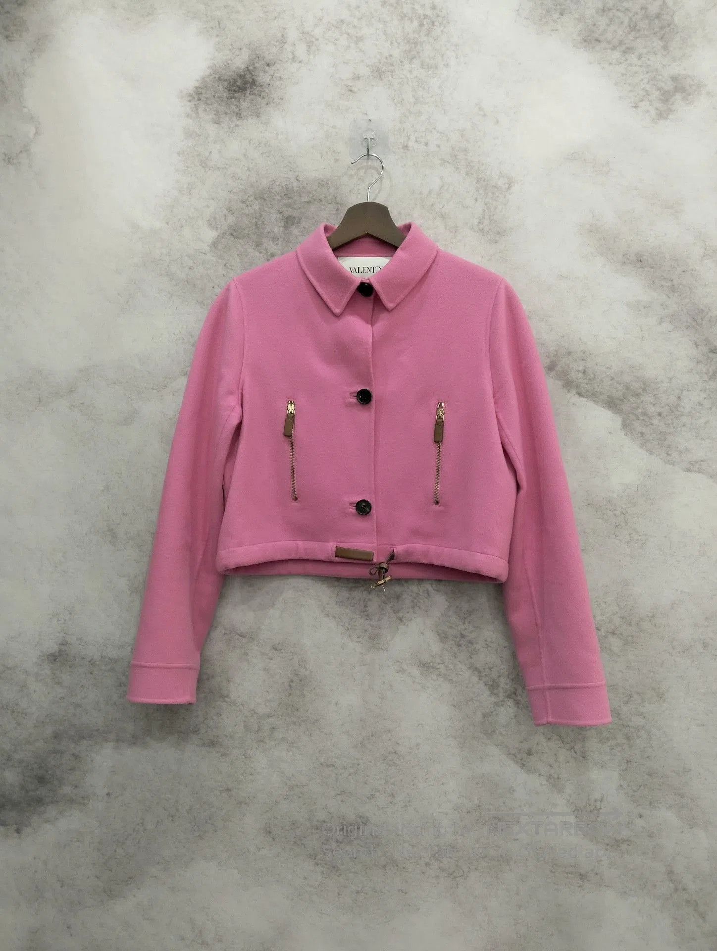 Valentino pink wool coat by valentino. Size US L / EU 52-54 / 3 - 1 Thumbnail