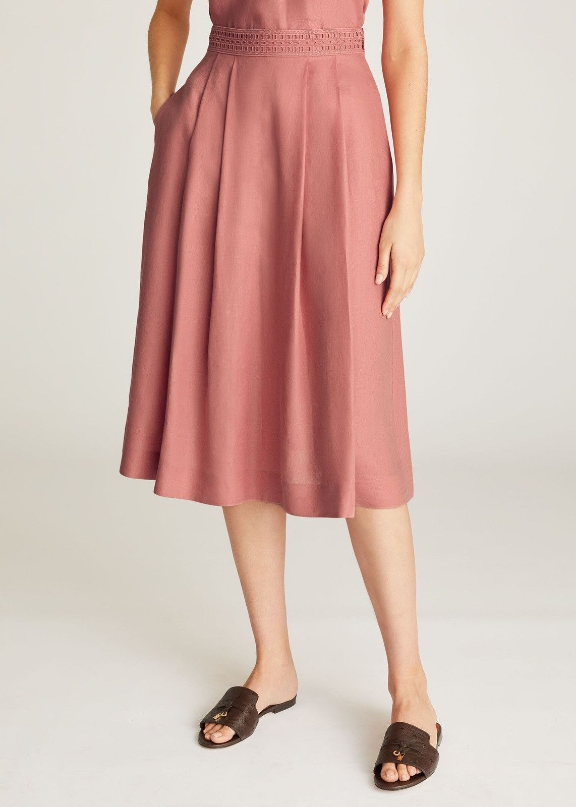 Loro Piana o1srvl11e0824 Zaira Sunny Midi Skirt in Dark Pink Size 30" / US 8 / IT 44 - 2 Thumbnail