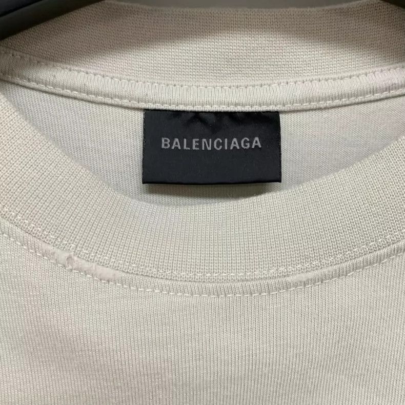Balenciaga Balenciaga Beige short-sleeved T-shirt 2505-Nextarrow Size US M / EU 48-50 / 2 - 2 Thumbnail