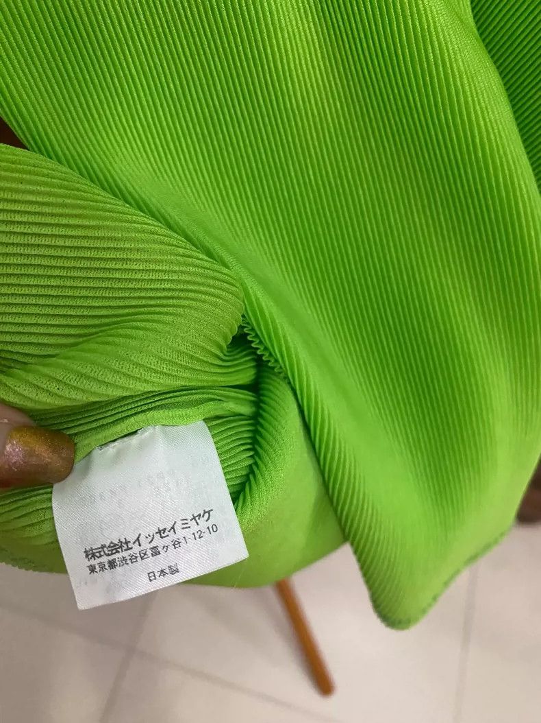 Issey Miyake Issey Miyake Green pleated short-sleeved shirt Size L / US 10 / IT 46 - 6 Thumbnail