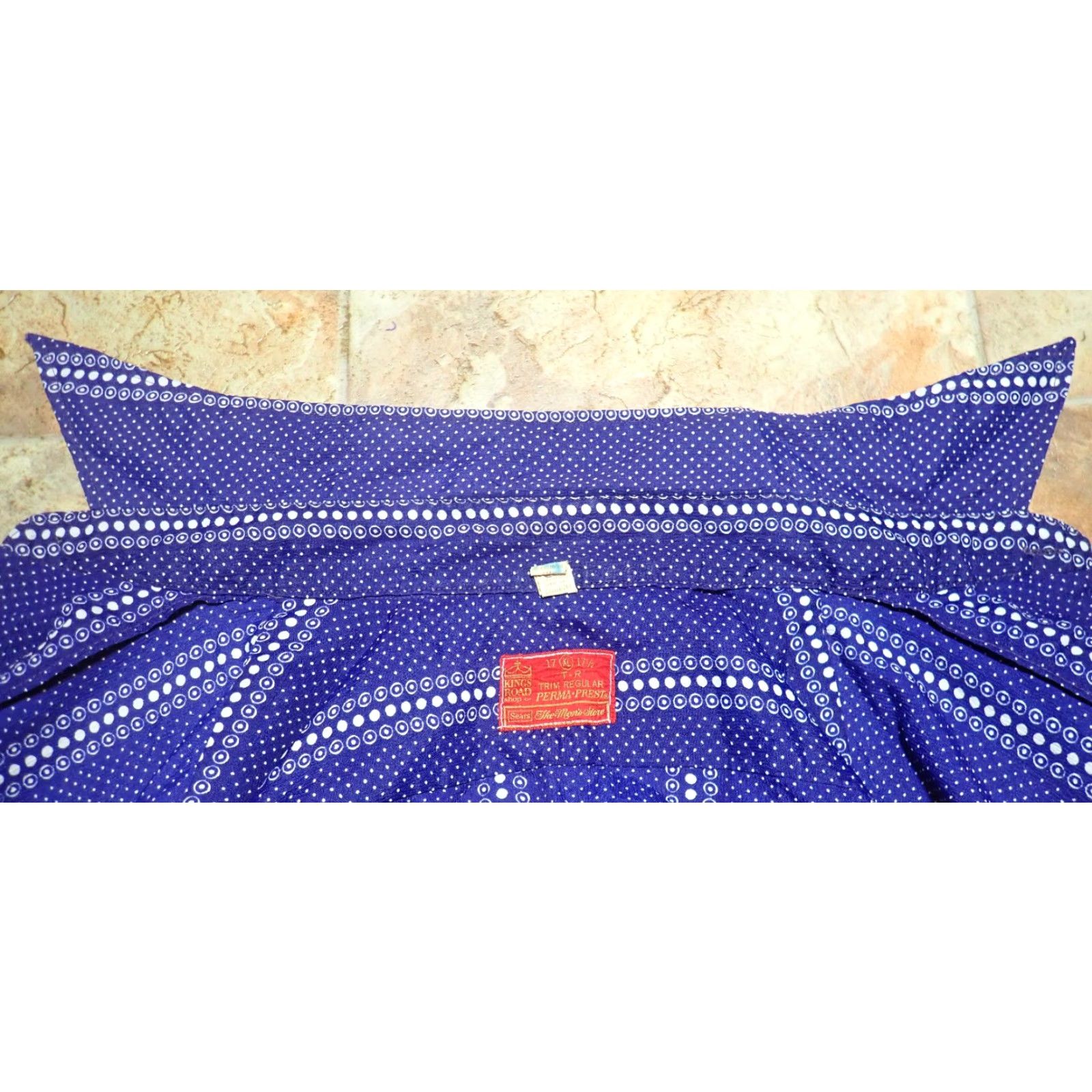 Sears SEARS Kings Road MCM Disco Shirt Mens XL Vintage 70s Groovy Blue White Dot AOP Button-Front Shirt - True Vintage 1965-1976 50s 60s 70s Size US XL / EU 56 / 4 - 5 Thumbnail