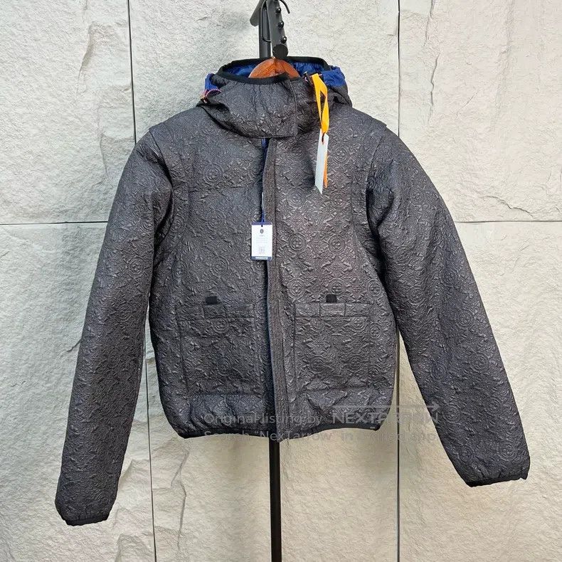 Louis Vuitton Louis Vuitton Sleeve zipper detachable double-sided hooded Size XS / US 0-2 / IT 36-38 - 1 Thumbnail