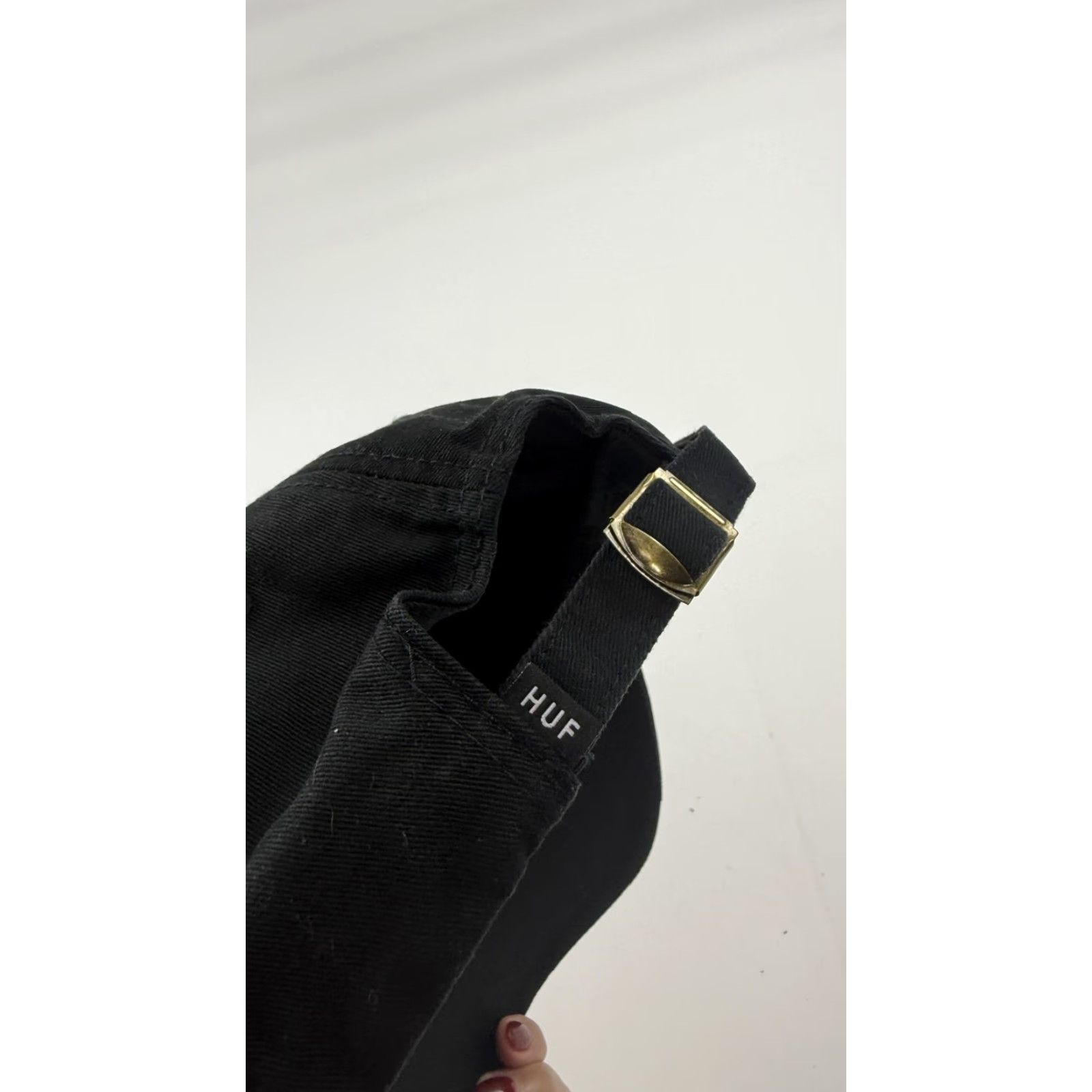 Huf HUF Hat Cap Strap Back One Size Black Embroidered Logo Cotton Mens Baseball Cap Adjustable Twill Six-Panel Tech Size ONE SIZE - 3 Thumbnail