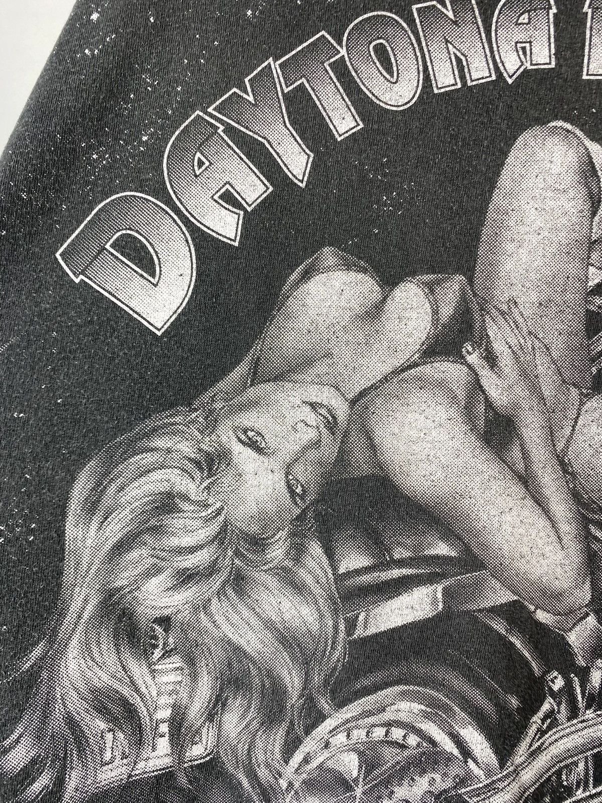 Band Tees 🔥 Vintage 1995 3D Emblem Daytona Bitch Bike Week T Shirt Size US XL / EU 56 / 4 - 11 Thumbnail