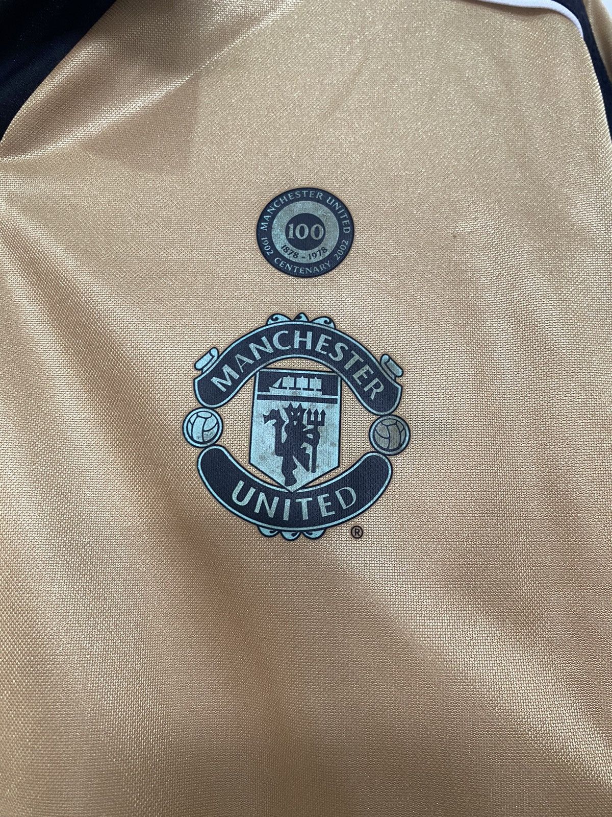 Umbro Manchester United Centenary Kit Longsleeve Soccer Jersey - M Size US M / EU 48-50 / 2 - 16 Thumbnail