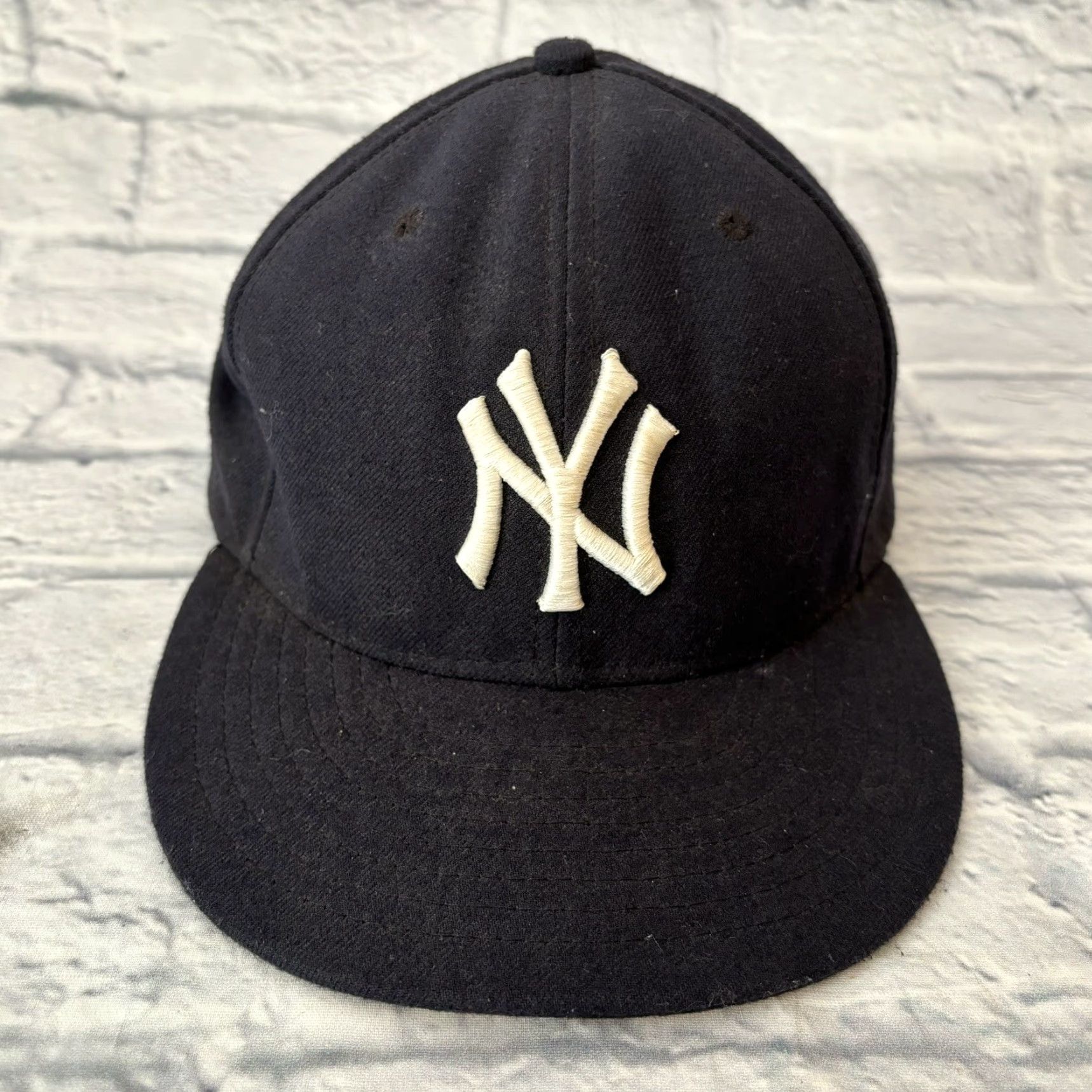 New Era NY Yankees MLB New Era 59FIFTY On Field Cool Base Hat Fitted 7 5/8 Navy White Unisex Adults Baseball Cap Mens/ Womens Size ONE SIZE - 3 Thumbnail