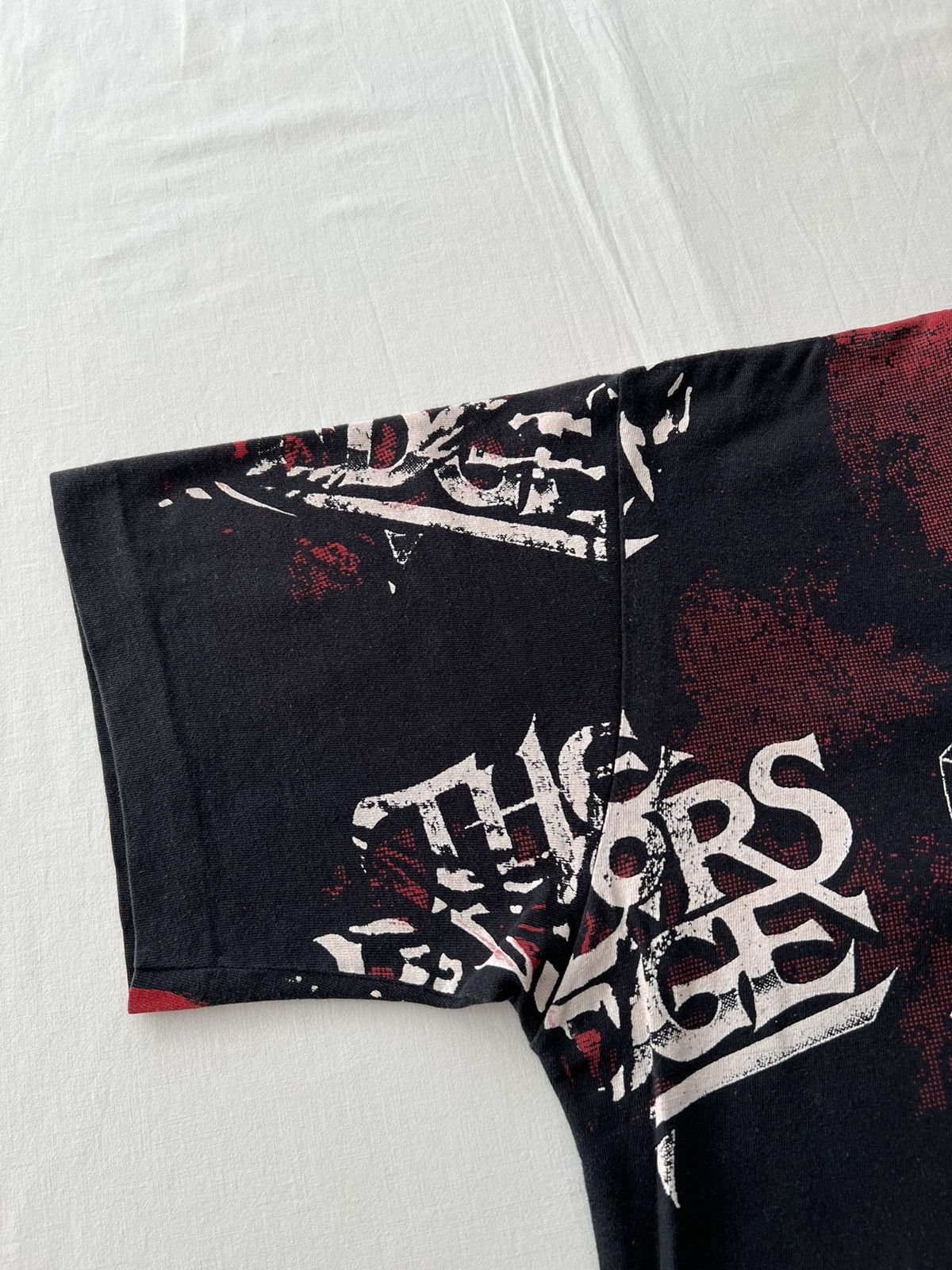 Band Tees Vintage 1990 AC/DC ACDC The Razors Edge AOP T-shirt Size US XL / EU 56 / 4 - 8 Thumbnail