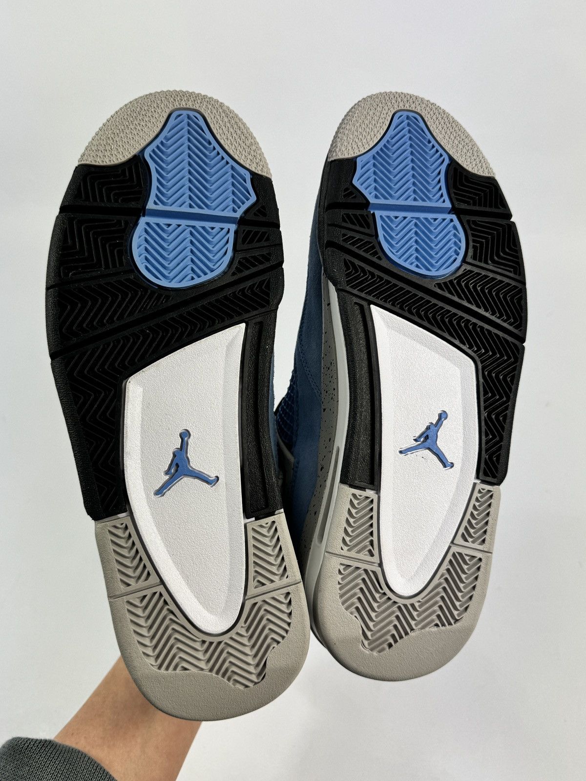 Jordan Brand JORDAN 4 RETRO UNIVERSITY BLUE SNEAKERS Size US 9.5 / EU 42-43 - 6 Thumbnail