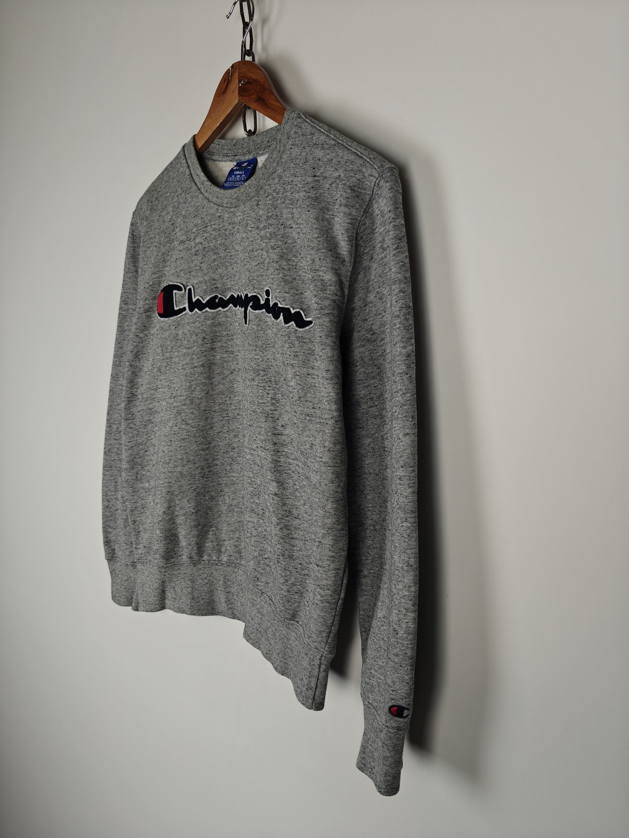 Champion Champion Sweatshirt Crewneck Pullover Center Logo size S Size US S / EU 44-46 / 1 - 5 Thumbnail