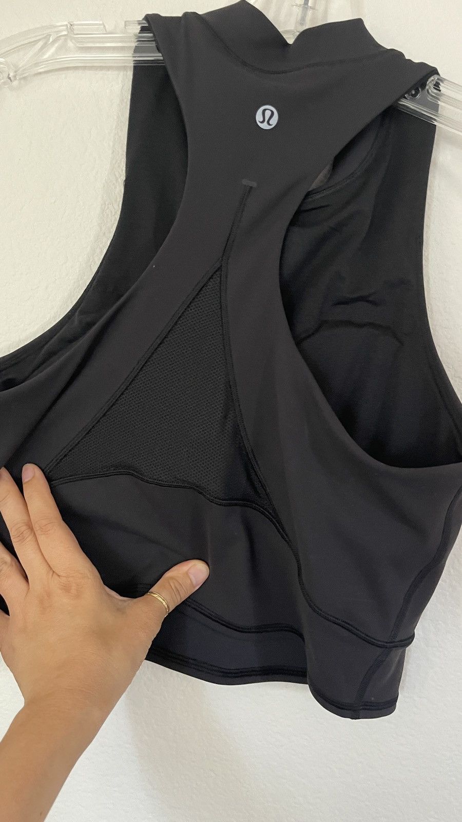 Lululemon Lululemon Evelux and Mesh crop tank 8 new with tag in black Size M / US 6-8 / IT 42-44 - 9 Thumbnail