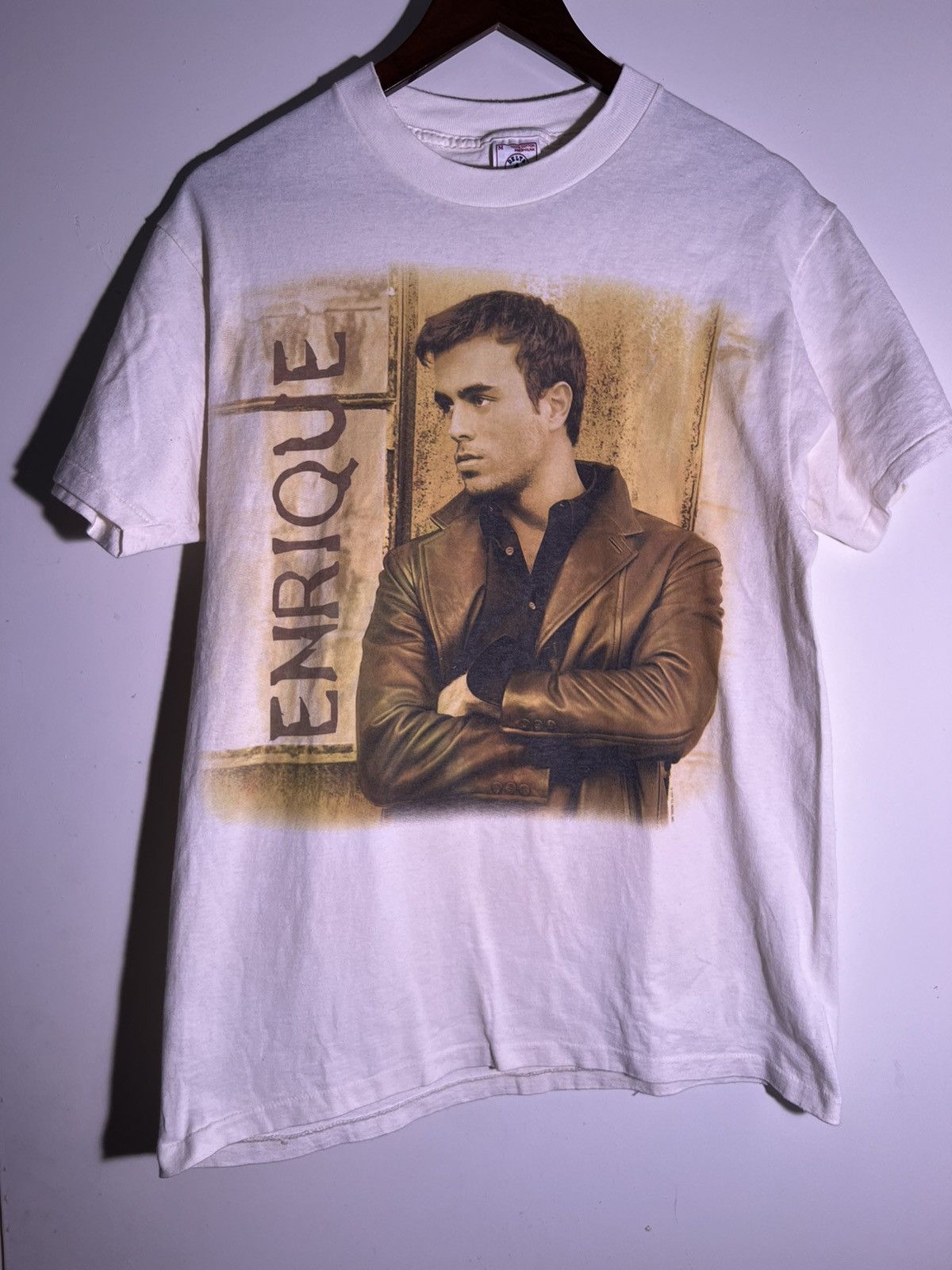 90's VTG Vintage Enrique Iglesias Music Artist Retro T Shirt