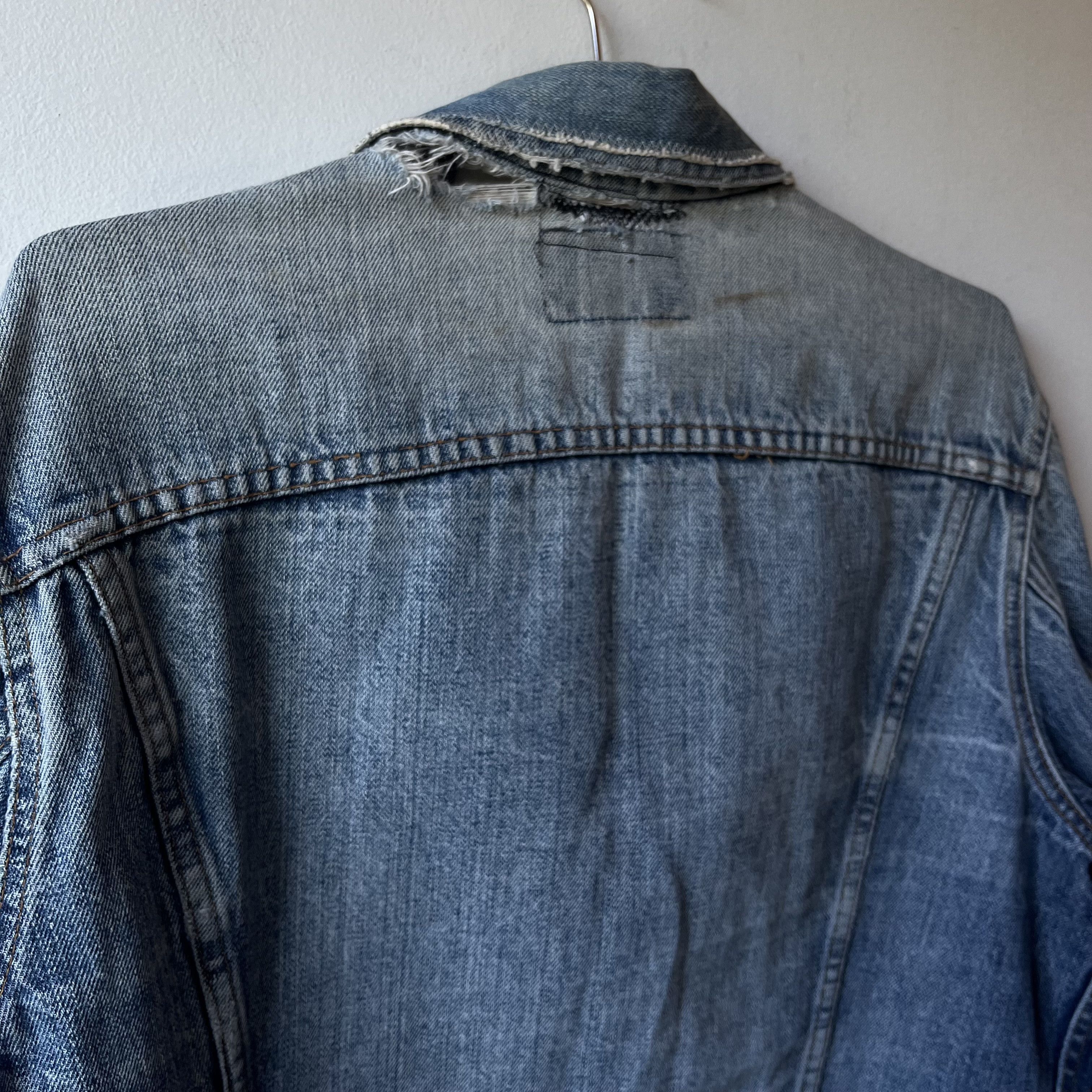 Levi's × Levi's Vintage Clothing Repaired Vintage Levi’s Denim Jacket Thrashed Size US M / EU 48-50 / 2 - 6 Thumbnail