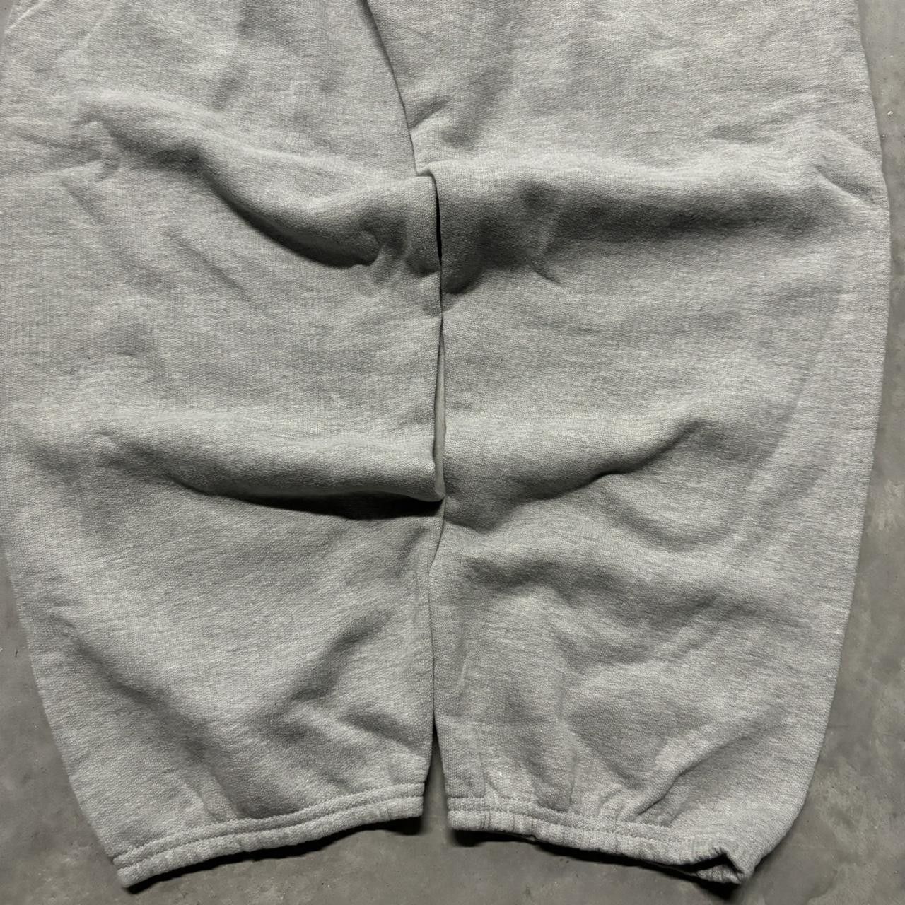 Japanese Brand × Vintage Crazy Vintage Y2K/2000s Baggy Light Grey Skater Essential Sweatpants! Size US 36 / EU 52 - 5 Thumbnail
