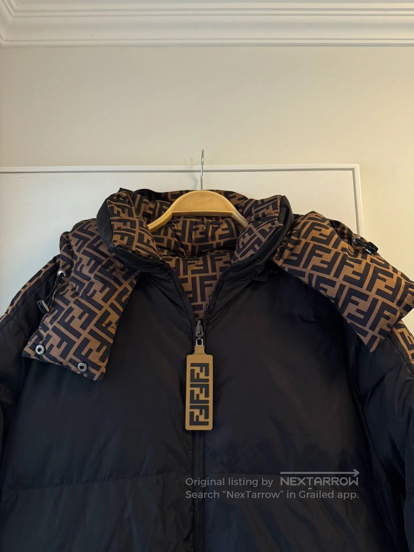Fendi reversible fendi puffer jacket size l. Size US L / EU 52-54 / 3 - 5 Thumbnail