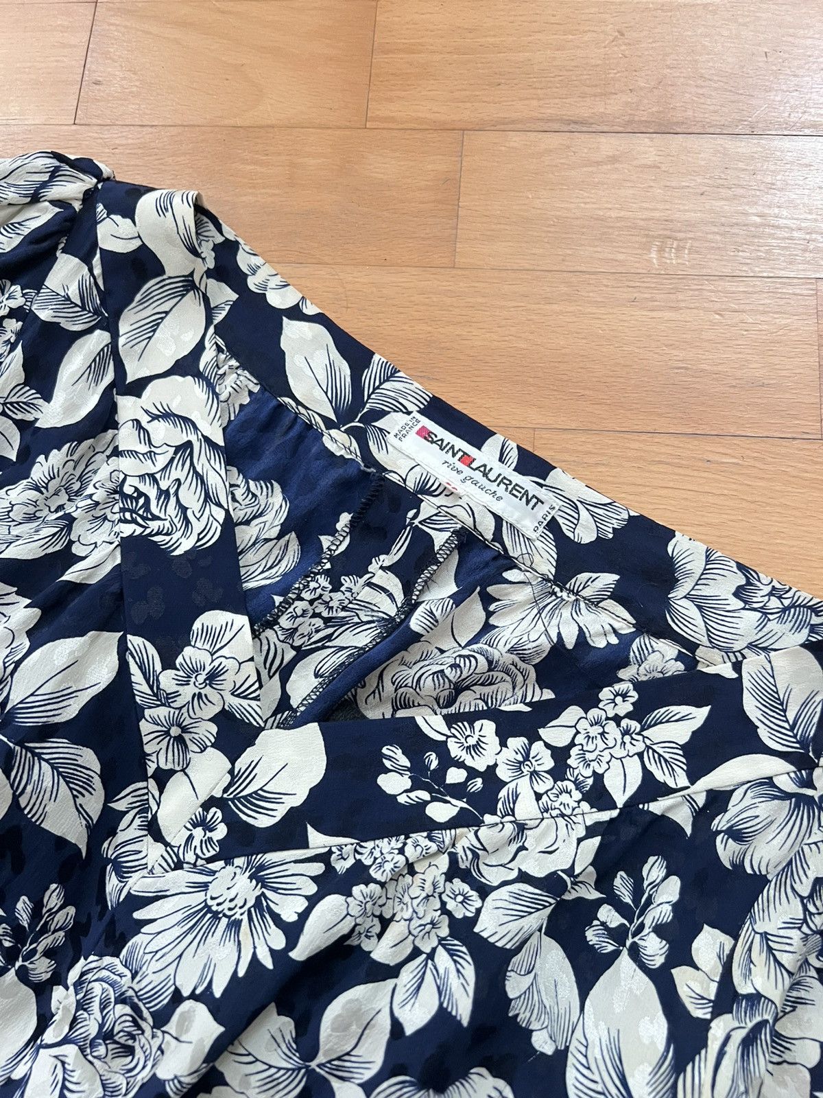 Saint Laurent Paris Vintage 80s Saint Laurent rive gauche floral dress Size M / US 6-8 / IT 42-44 - 2 Thumbnail
