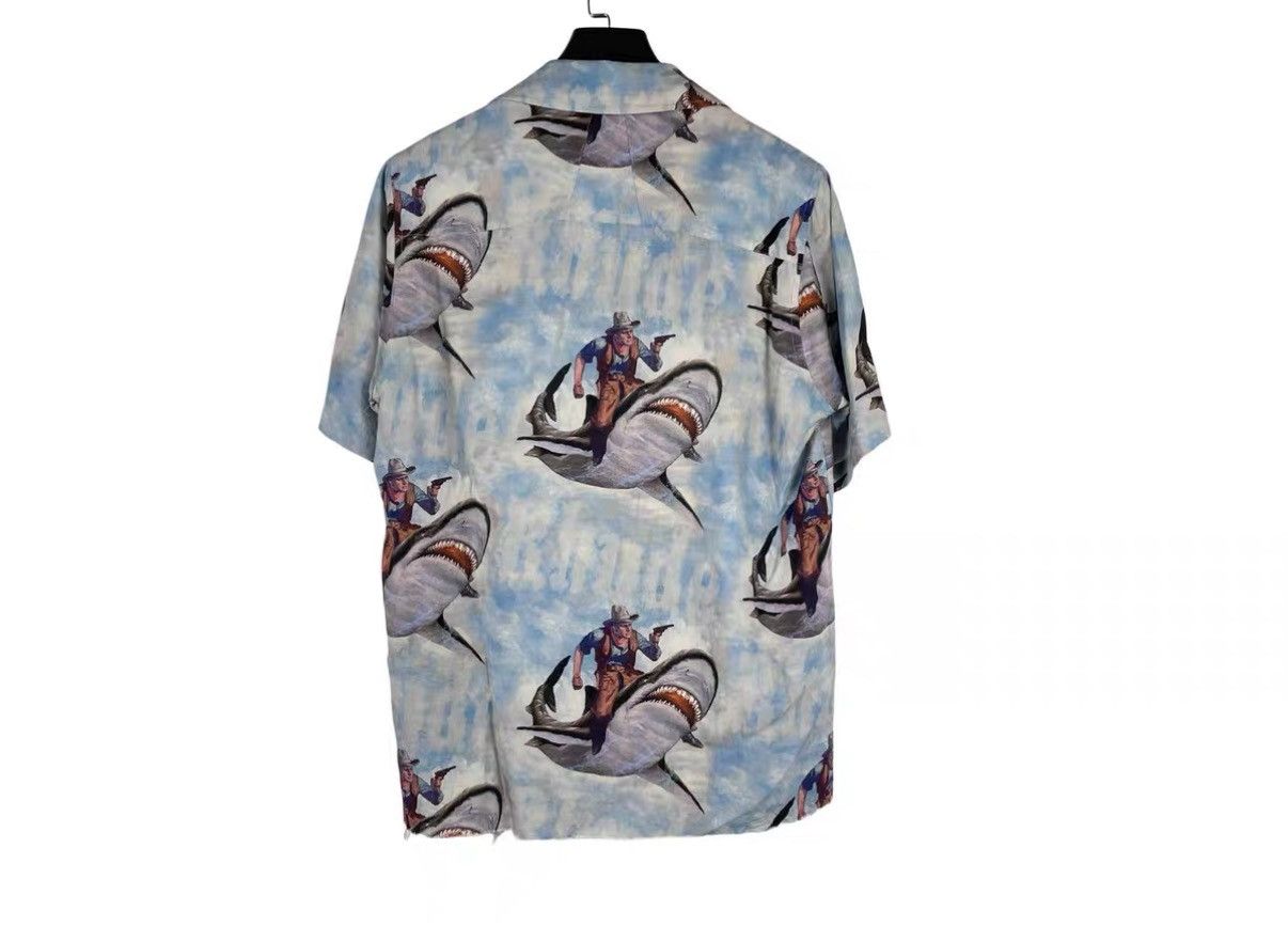 Rhude Rhude Shark Print Distressed Fringe Short Sleeve Shirt J31 Size US XS / EU 42 / 0 - 2 Thumbnail